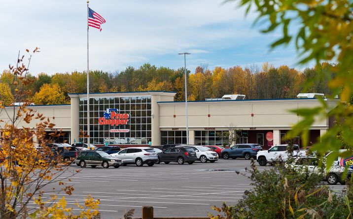 Pictures of Retail property located at 981 Ford St, Ogdensburg, NY 13669 for lease - image #1