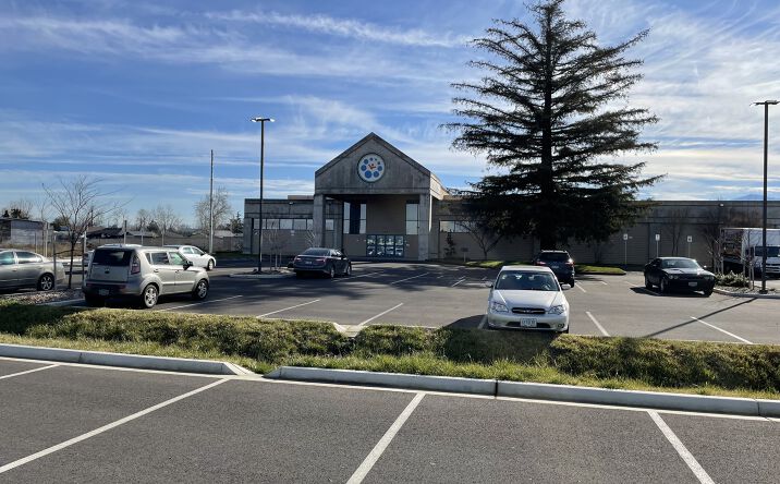Pictures of Retail, Office property located at 226 N Ross Ln, Medford, OR 97501 for lease - image #1