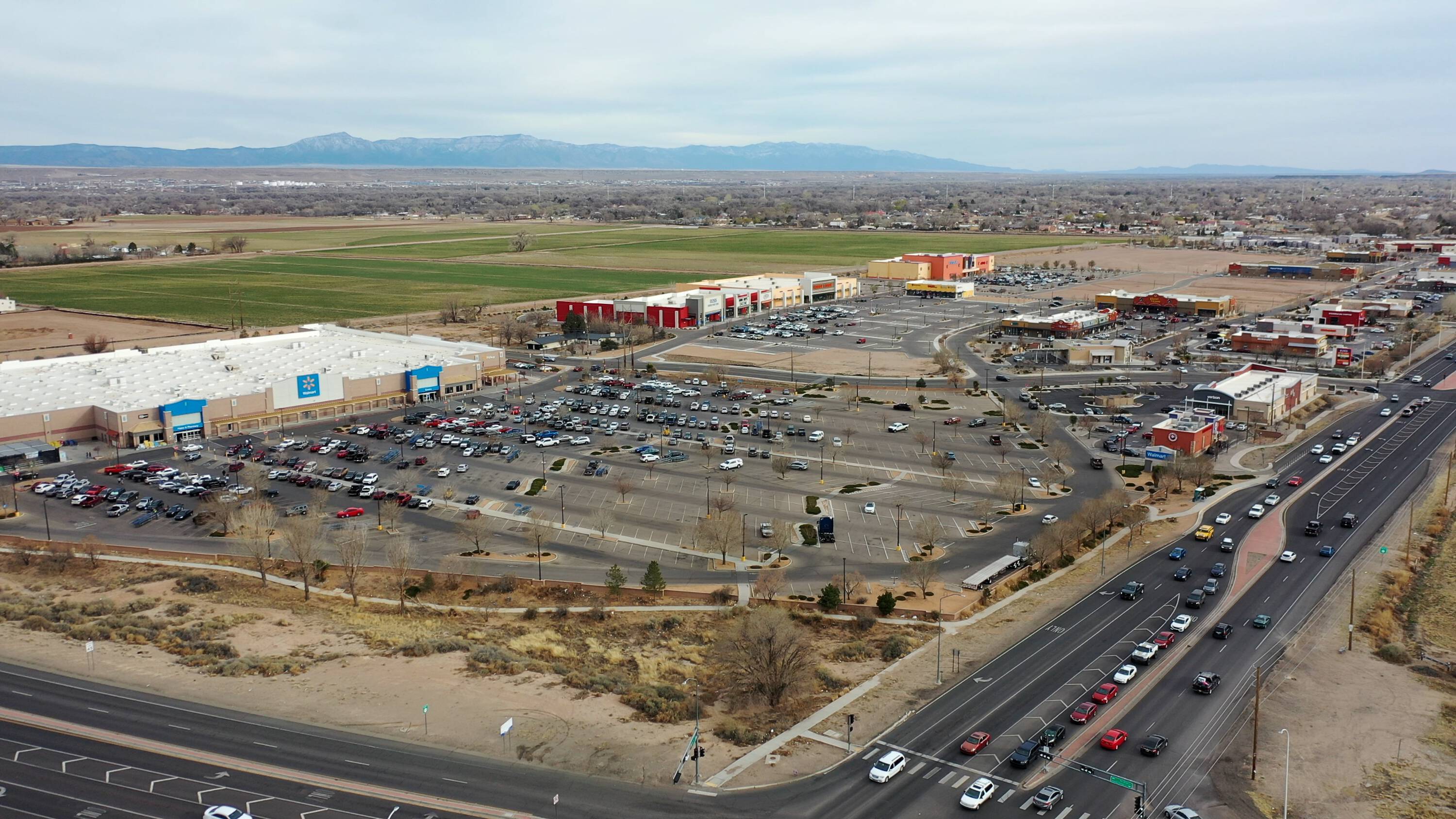 3817 Las Estancias Way, Albuquerque, NM 87121