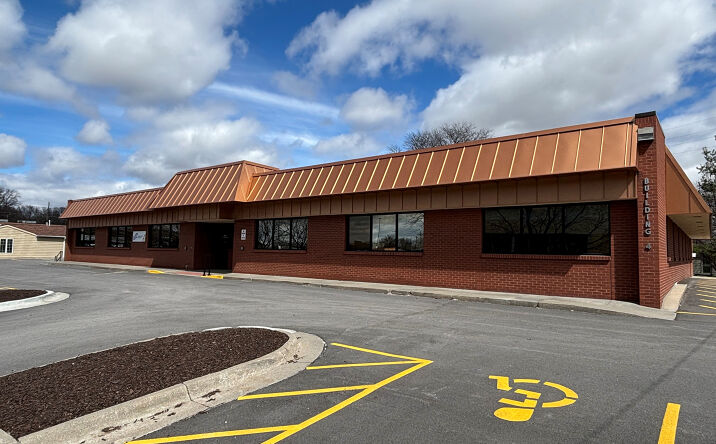 Pictures of Office property located at 2805 S 88th St, Omaha, NE 68124 for lease - image #1