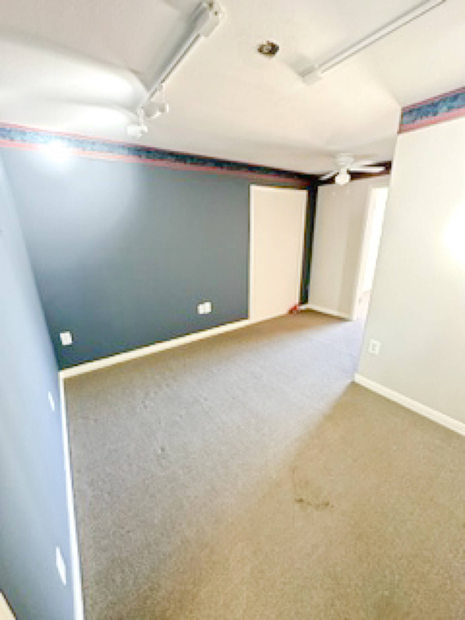 23995 Bat Cave Rd, San Antonio, TX 78266