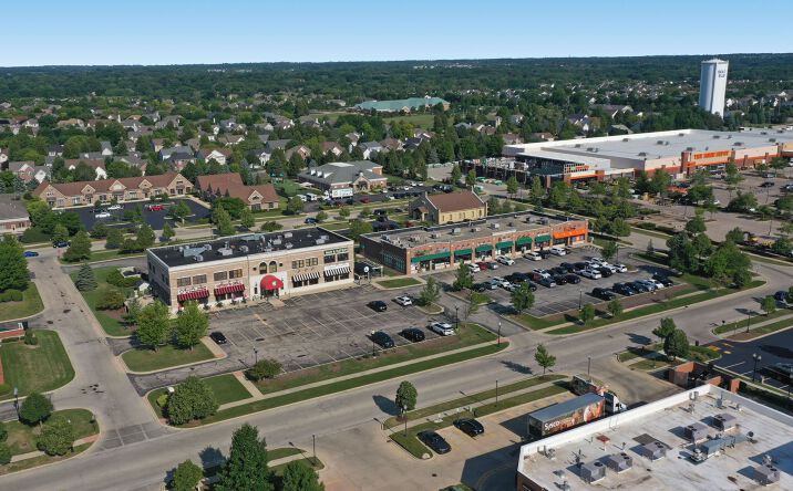 Pictures of Office property located at 456-467 Redington Dr, South Elgin, IL 60177 for lease - image #1