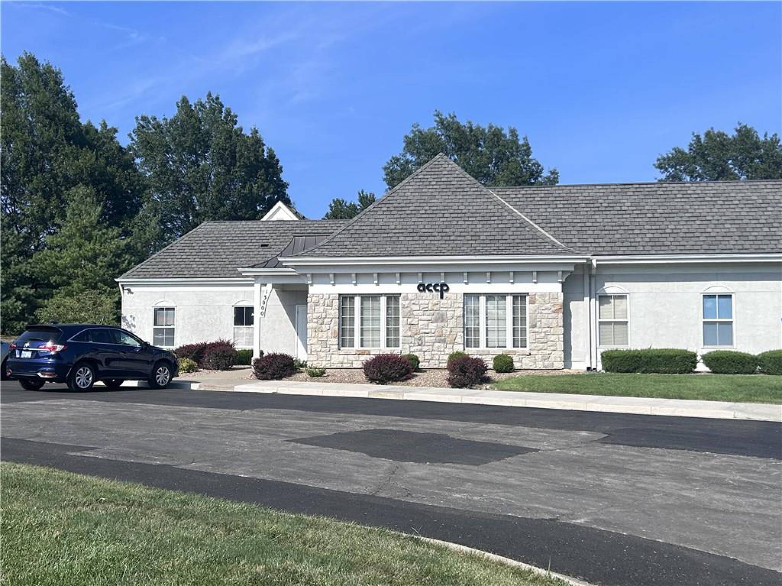 13000 W 87th Street 105 Parkway, Lenexa, KS 66215