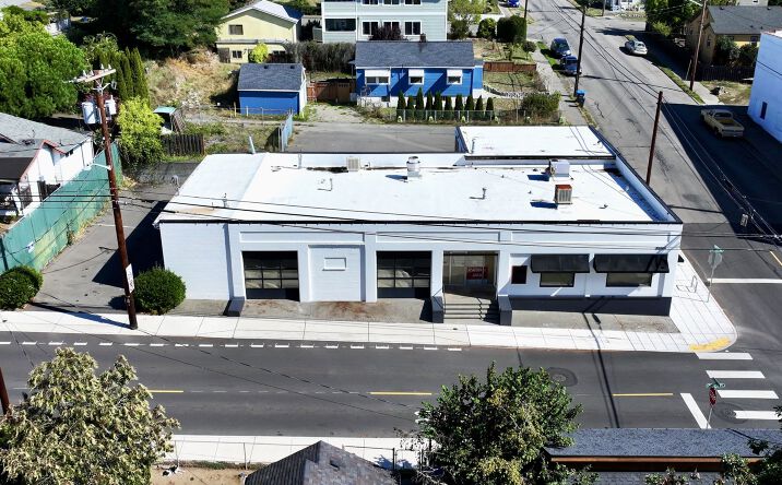 Pictures of Retail property located at 1100 Perry Ave, Bremerton, WA 98310 for lease - image #1