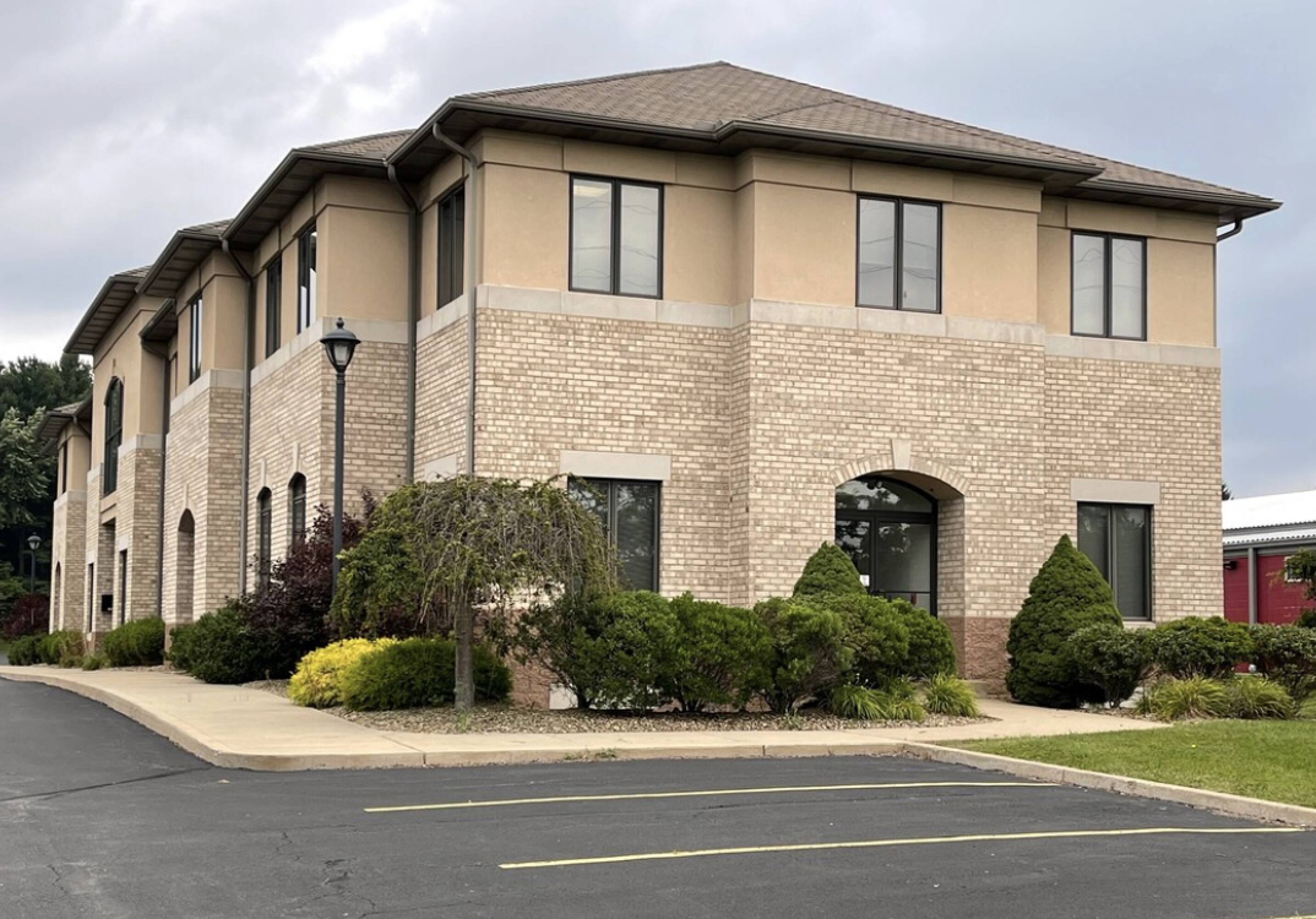 760 BoardmanCanfield Rd, Youngstown, OH 44512