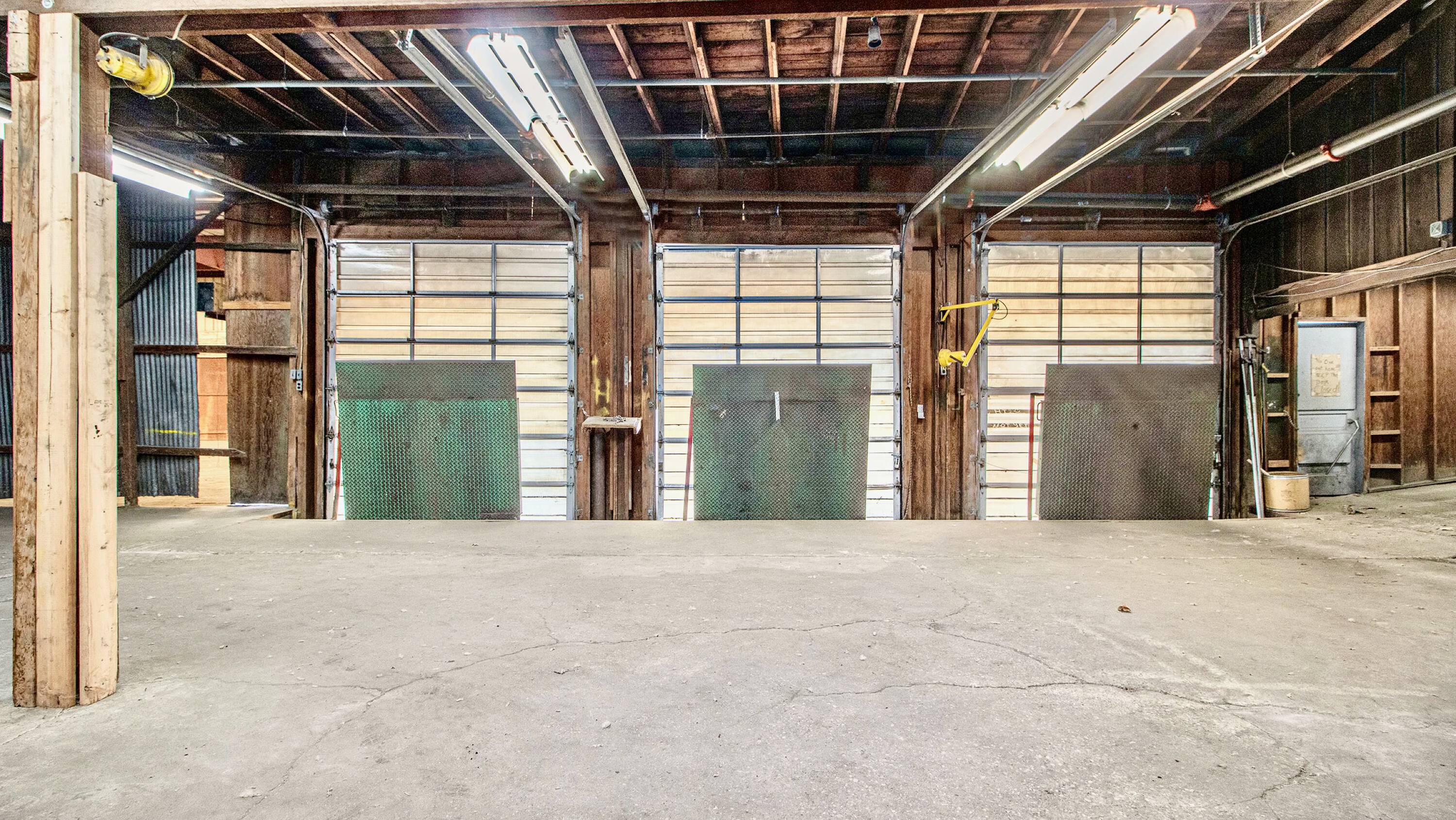 12 E Forest Ave, Ypsilanti, MI 48198