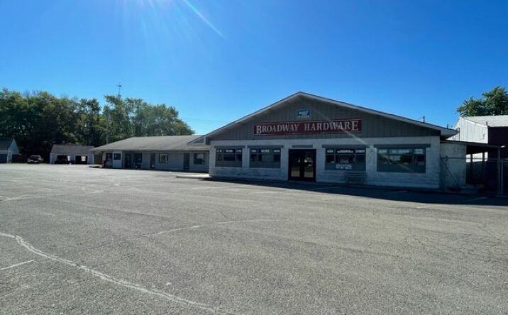 Pictures of Retail property located at 418 E Broadway St, Fortville, IN 46040 for lease - image #1