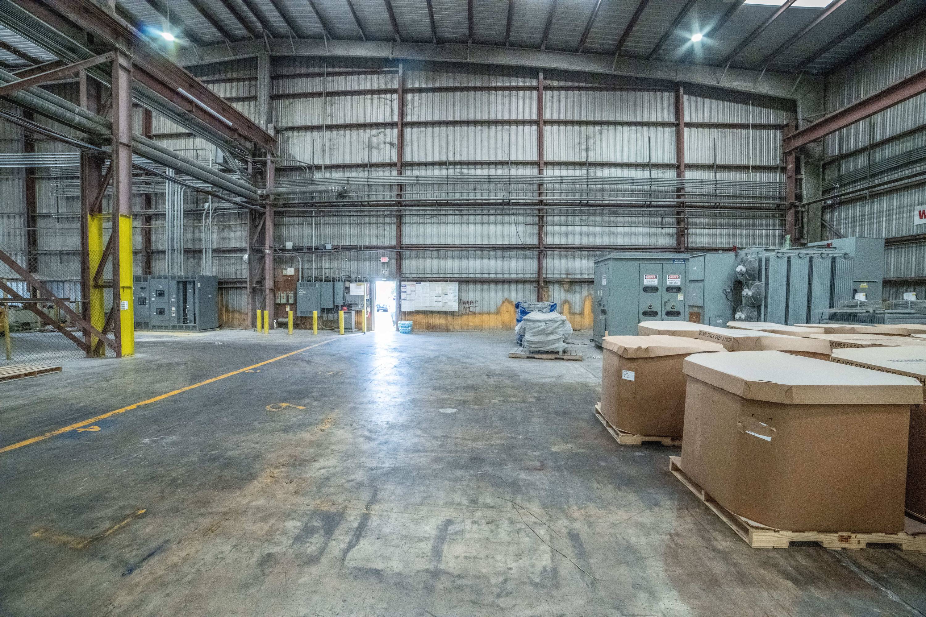 701 Plastics Ave, Houston, TX 77020