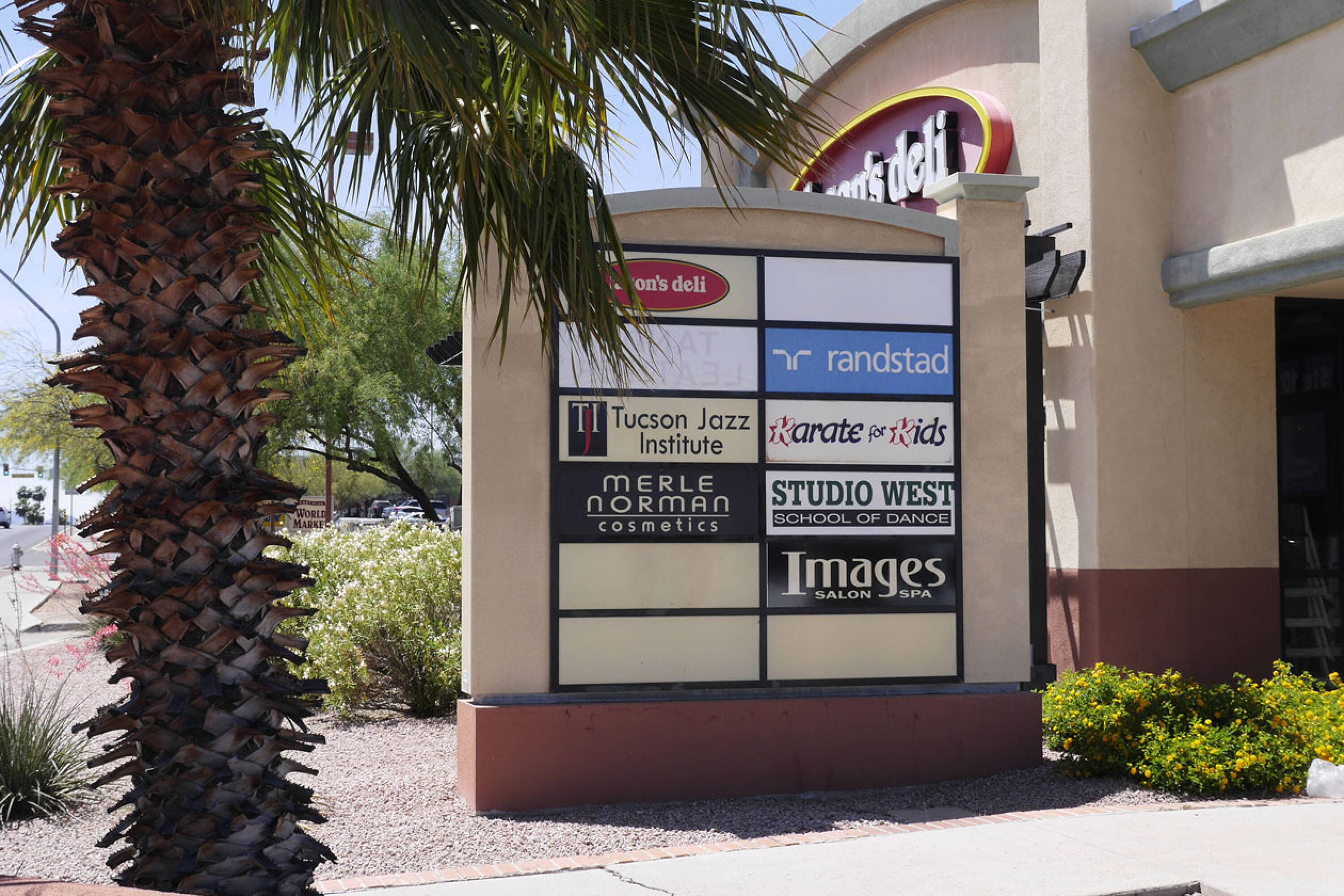 6160 E Broadway Blvd Tucson Az 6061 E Broadway Blvd, Tucson, AZ 85711 | Crexi.com