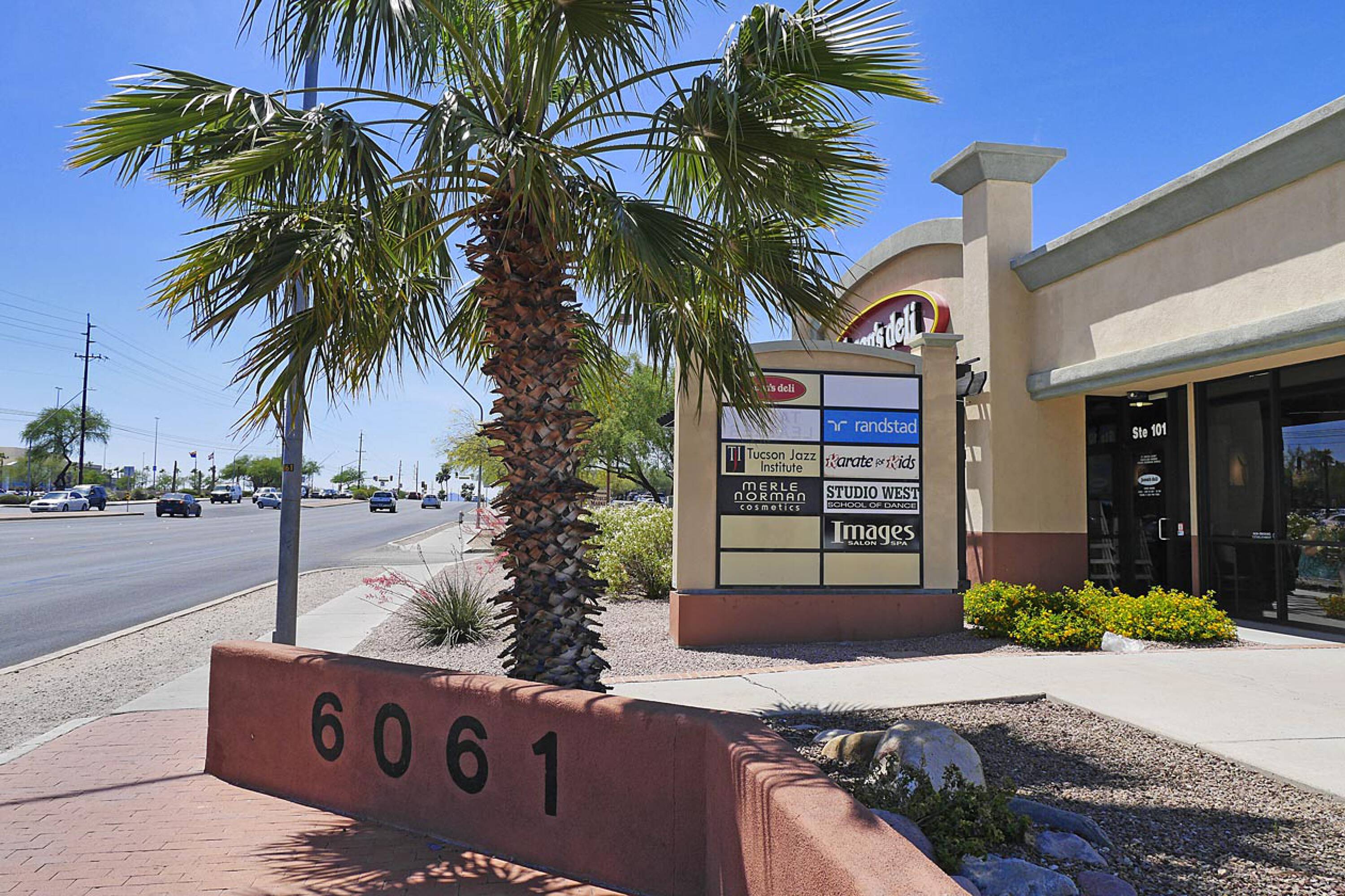 6160 E Broadway Blvd Tucson Az 6061 E Broadway Blvd, Tucson, AZ 85711 | Crexi.com