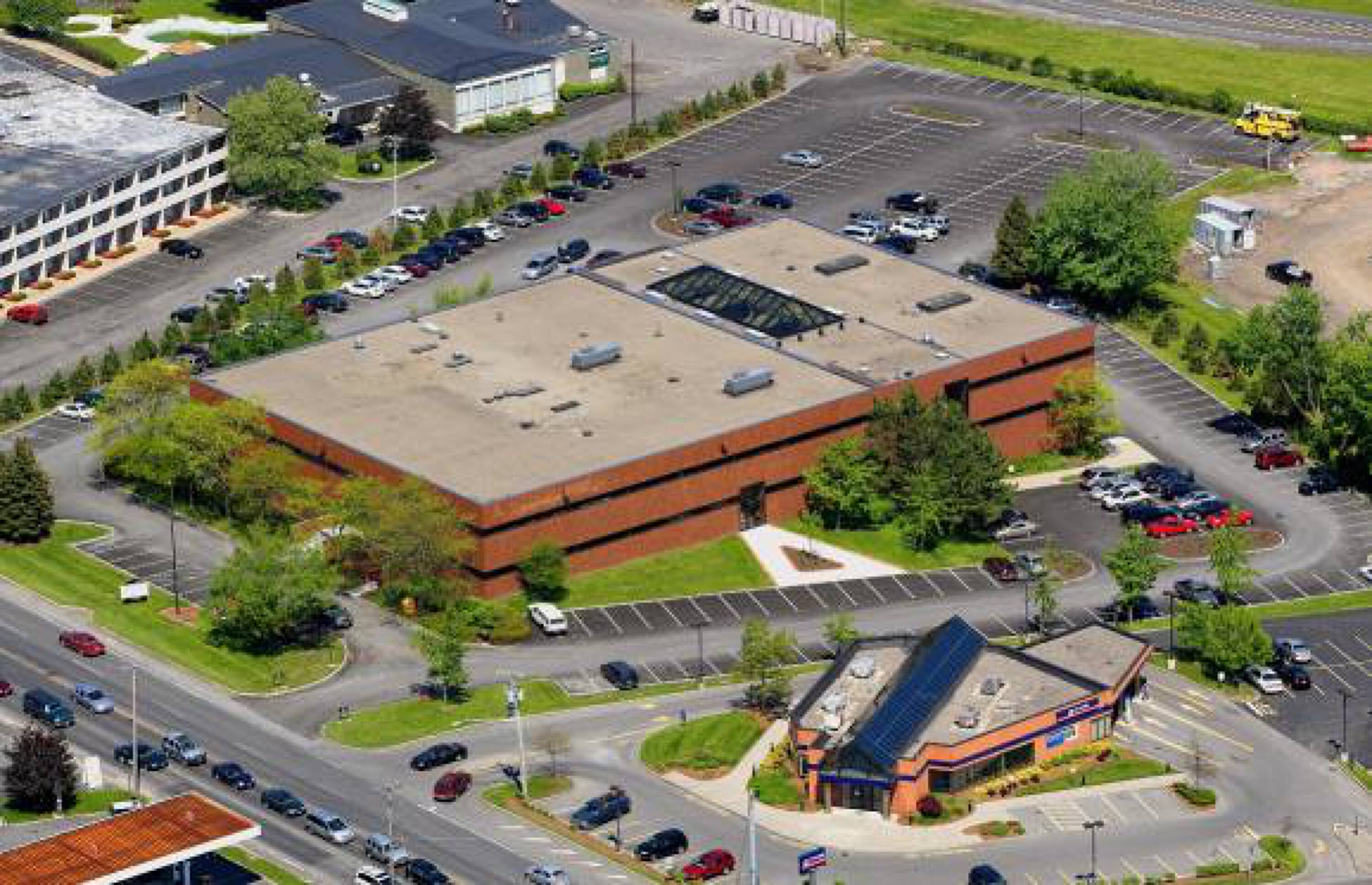 1304 Buckley Rd, Syracuse, NY 13212