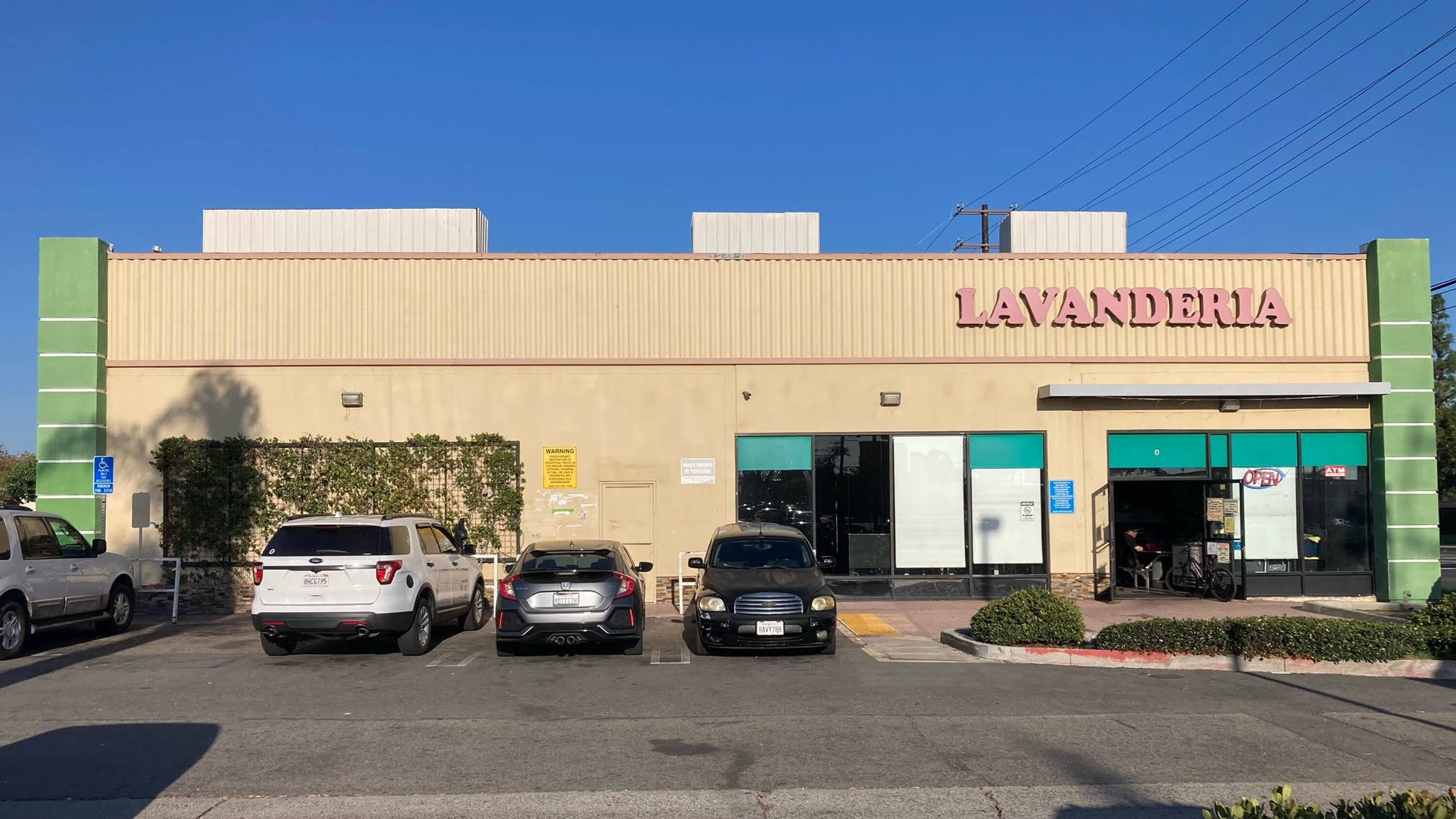 Discover 2025 W 1St St, Santa Ana: History & Future - v09l9xy