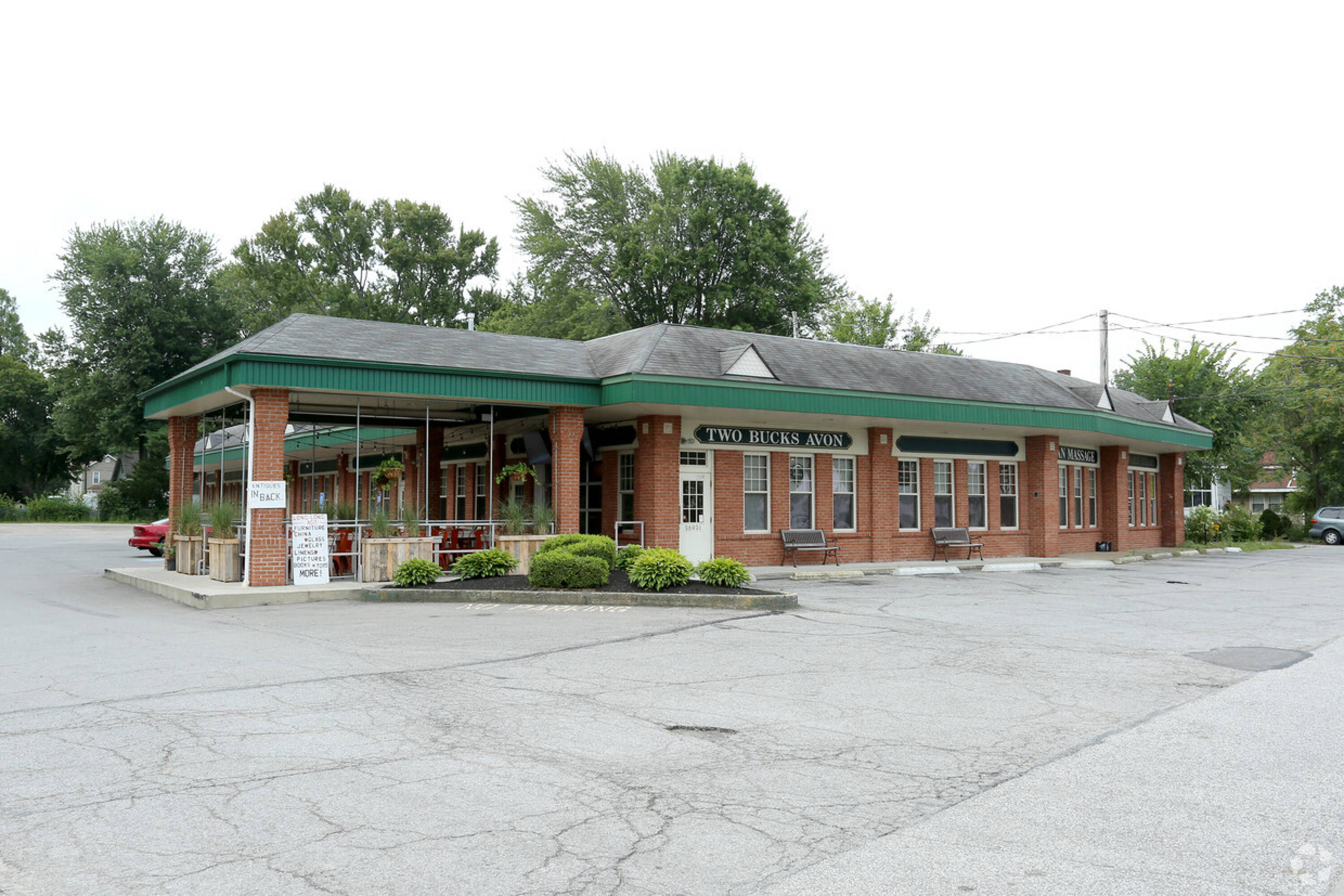 36923 Detroit Rd, Avon, OH 44011