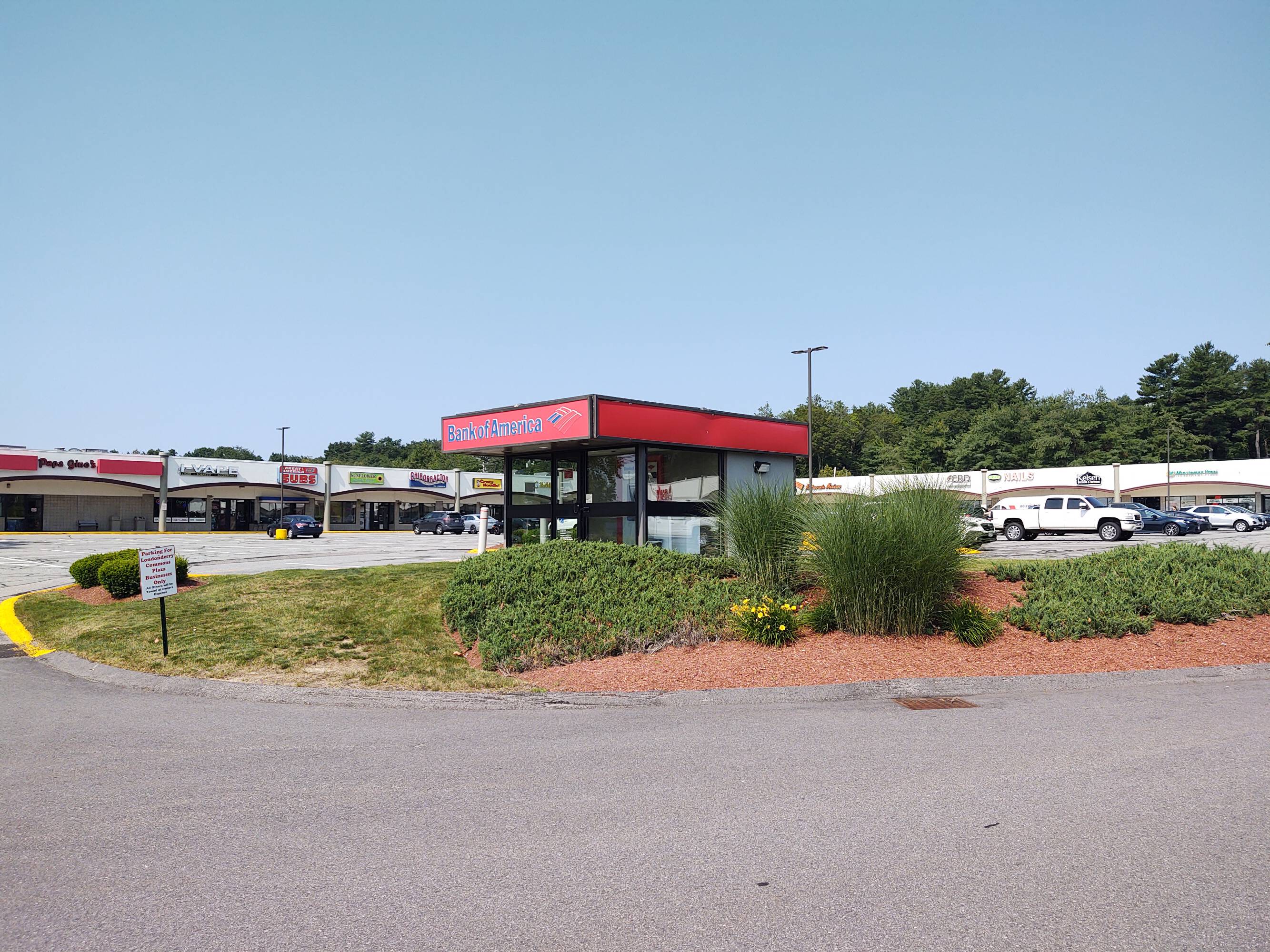 44 Nashua Rd, Londonderry, NH 03053