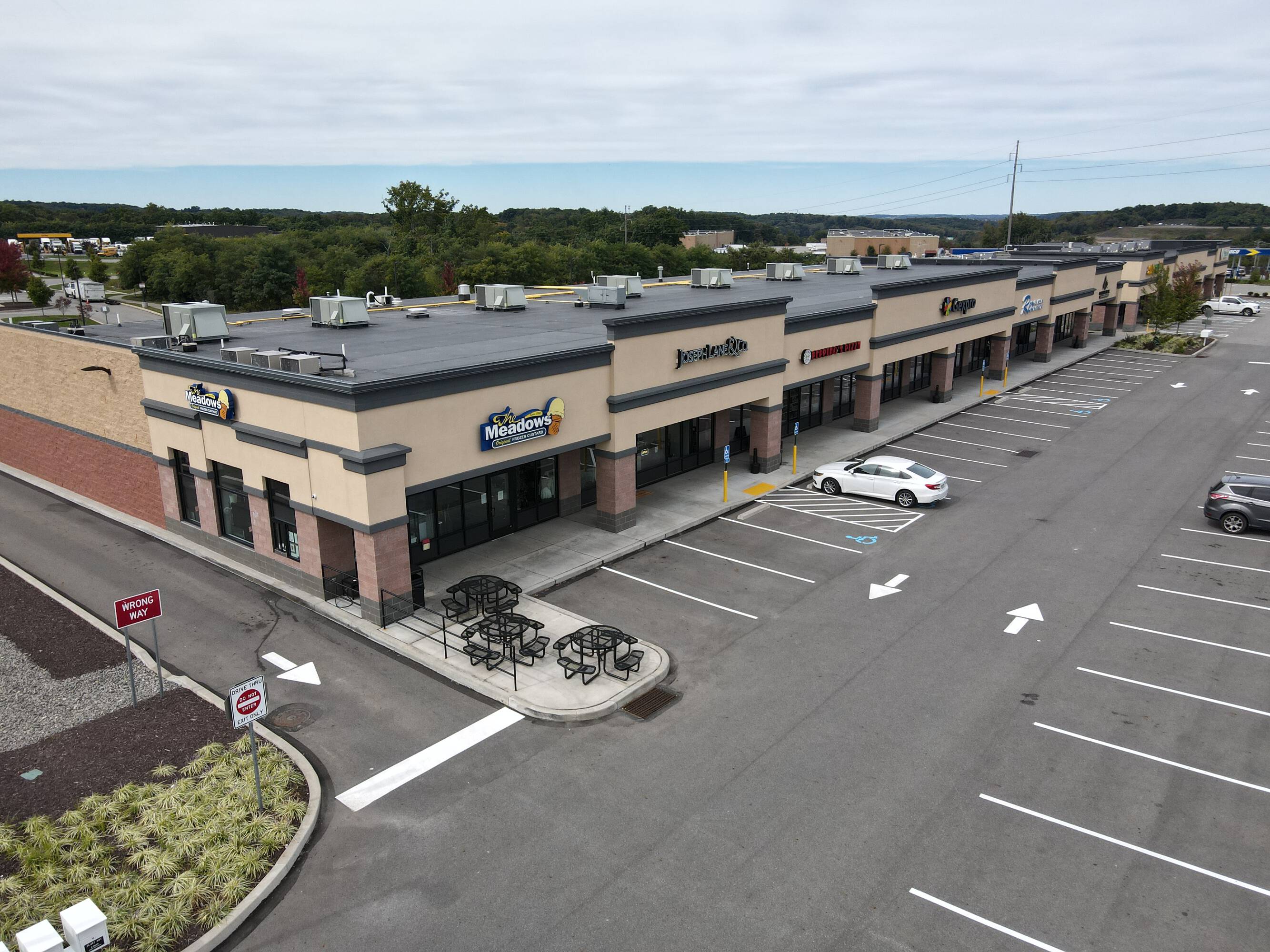 22095 Perry Hwy, Zelienople, PA 16063