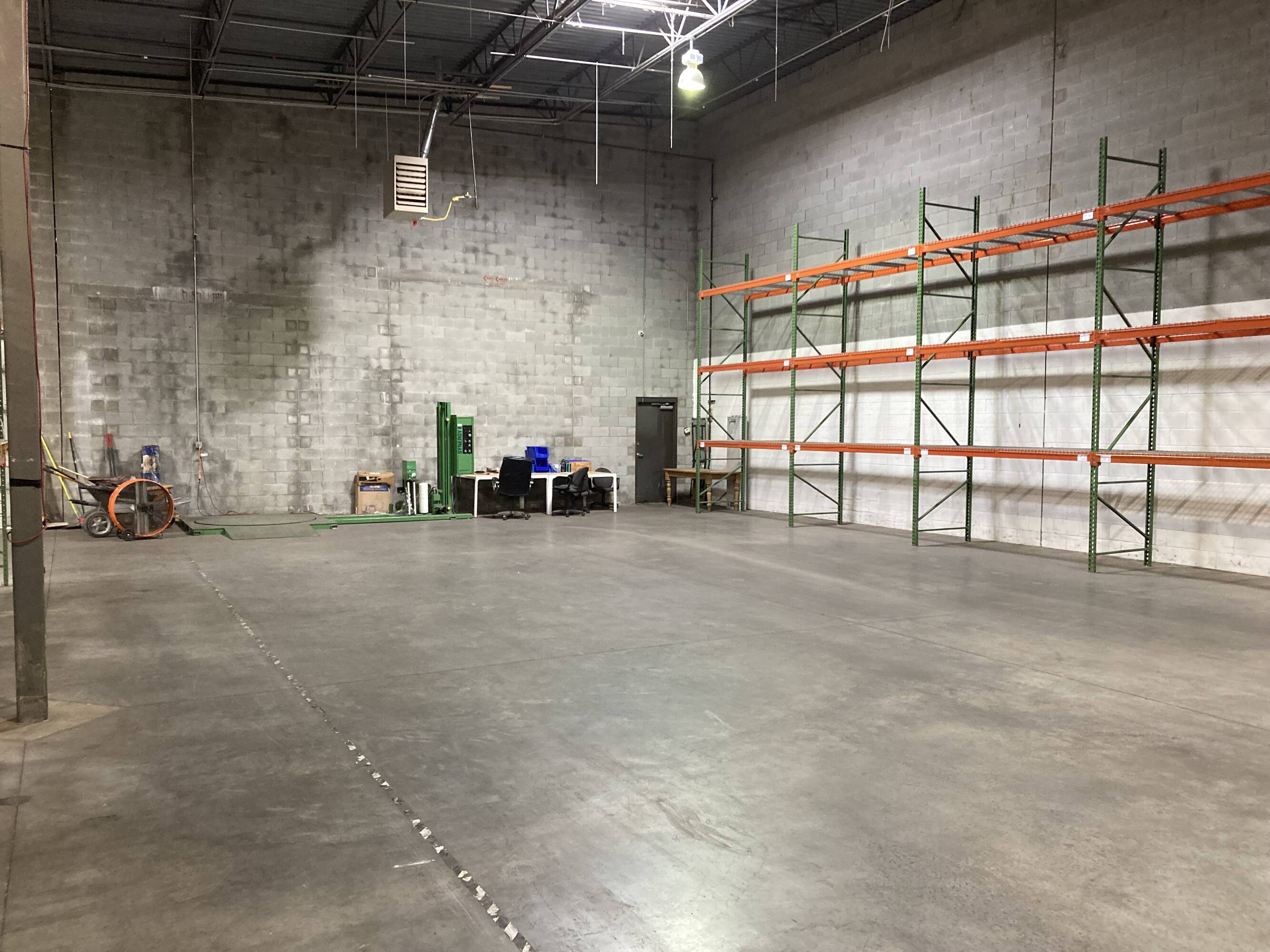 1445 Londonderry Dr, Woodstock, GA 30188