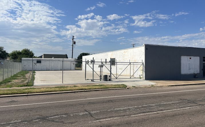 Pictures of Retail, Office, Industrial property located at 1736 Linwood Blvd, Oklahoma City, OK 73106 for lease - image #1