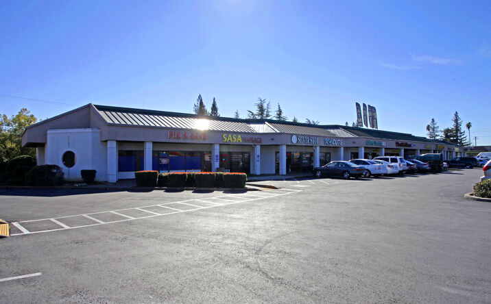Pictures of Retail property located at 3530 Auburn Blvd, Sacramento, CA 95821 for lease - image #1