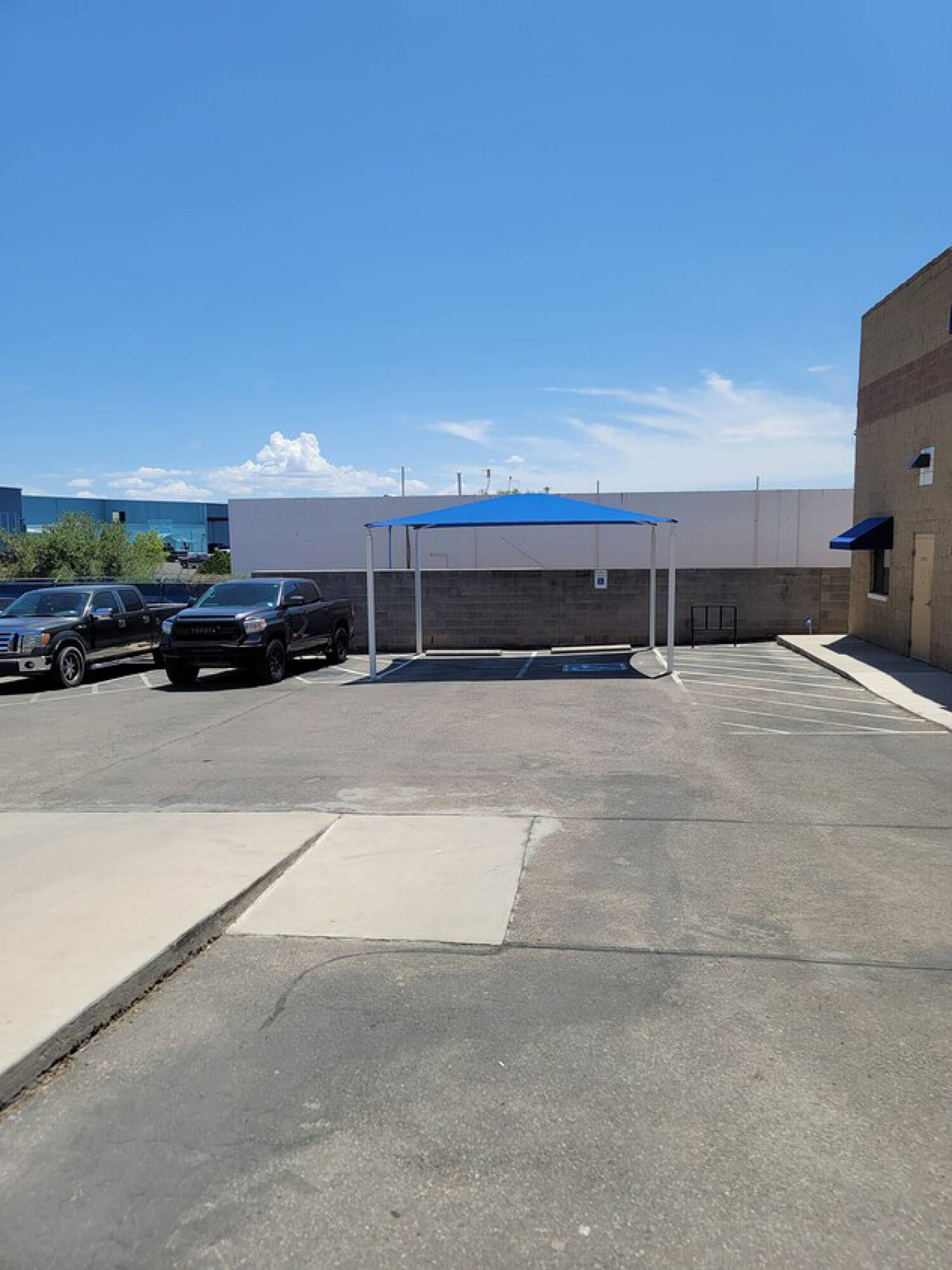 801 Pendale Rd, El Paso, TX 79907