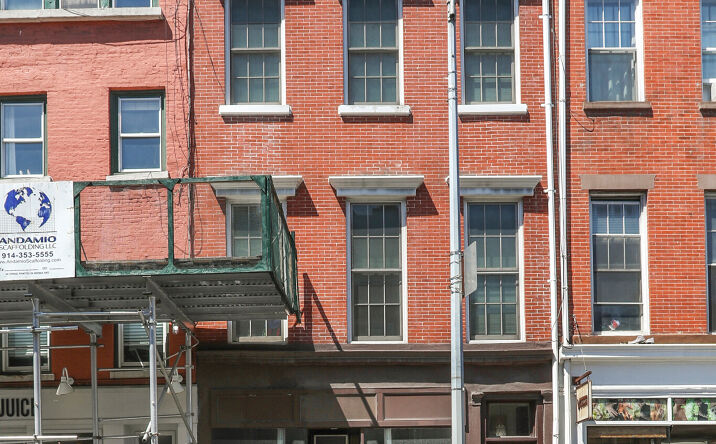 Pictures of Retail property located at 306 Bleecker St, New York, NY 10014 for lease - image #1
