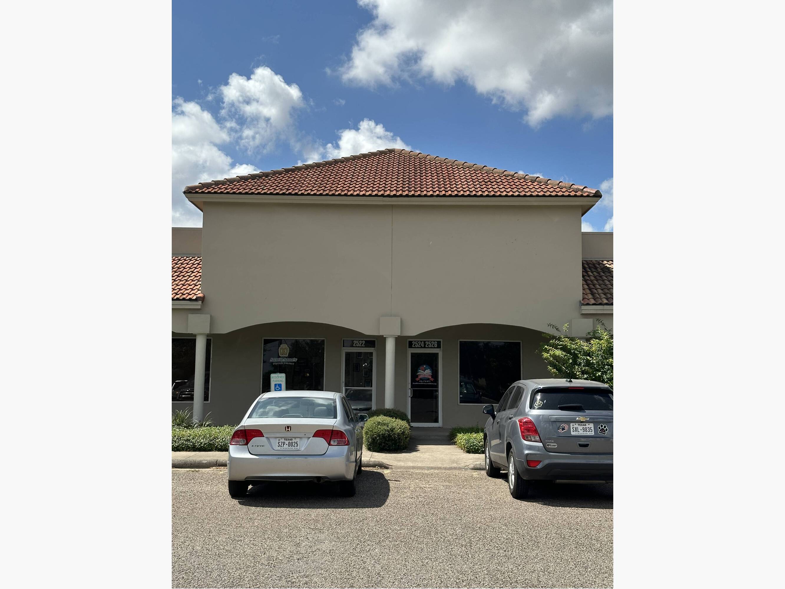 2526 W Freddy Gonzalez Dr, Edinburg, TX 78539