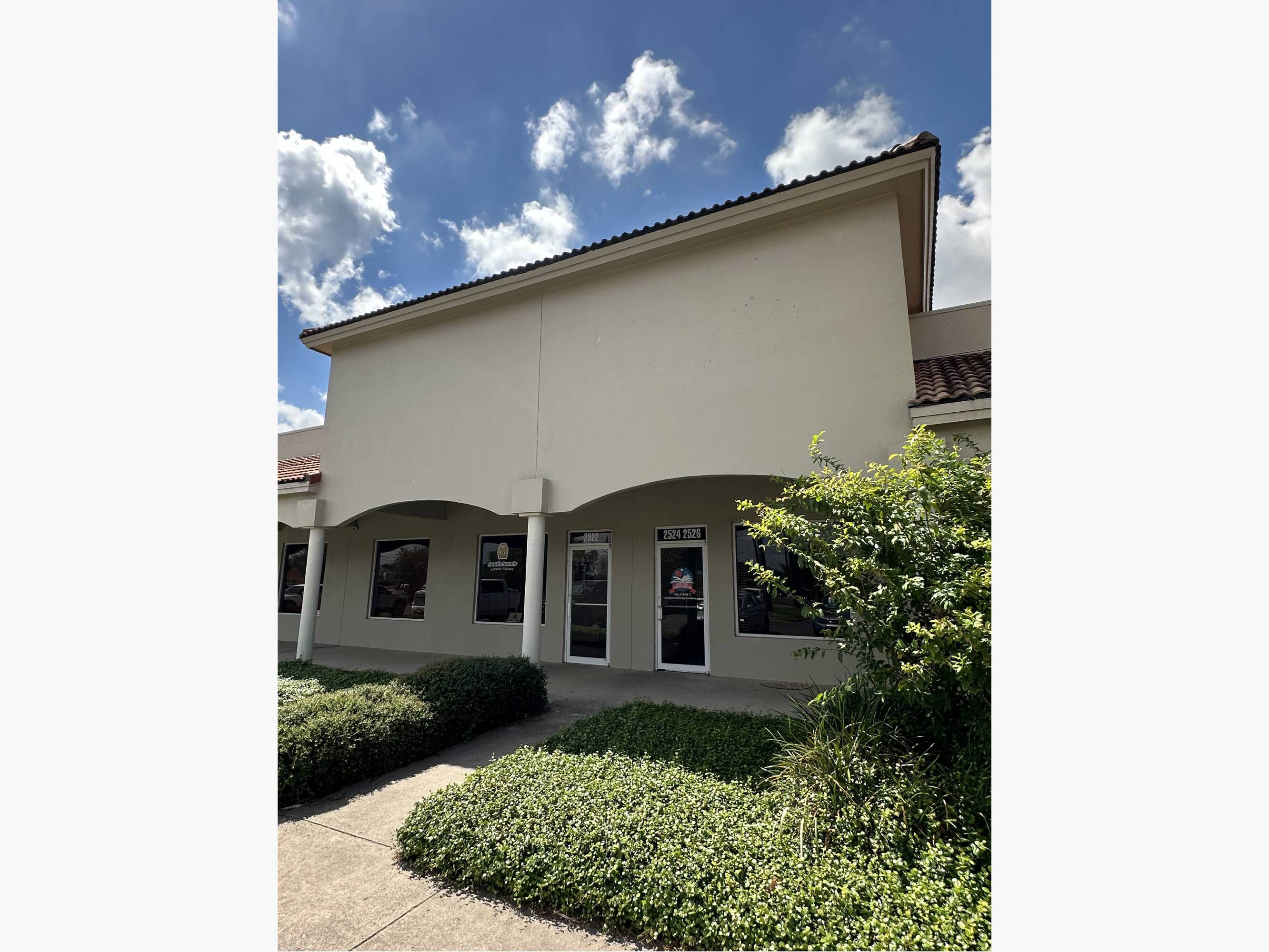 2526 W Freddy Gonzalez Dr, Edinburg, TX 78539