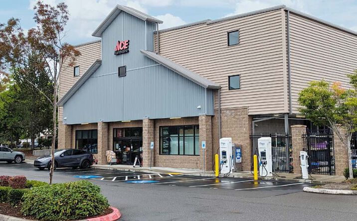 Pictures of Retail property located at 1585 McNeil St, DuPont, WA 98327 for lease - image #1