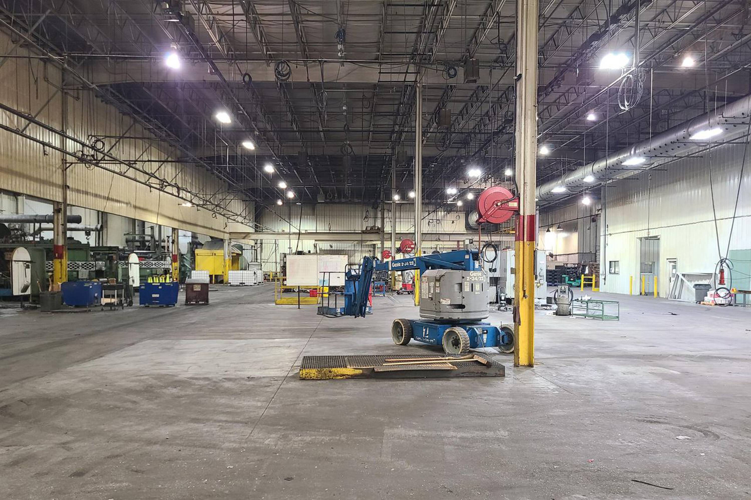 711 E PORTER RD Norton Shores MI 49441-5978 APN: 61-27-120-200-0014-10 ...