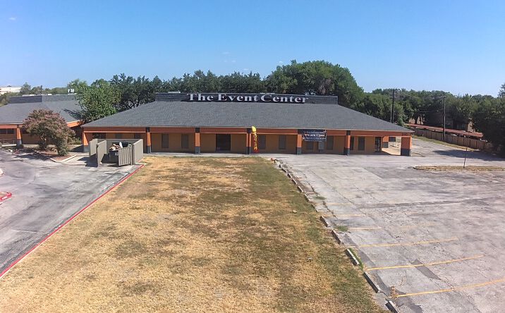 300 Kitty Hawk Rd, Universal City, TX 78148 | Crexi.com