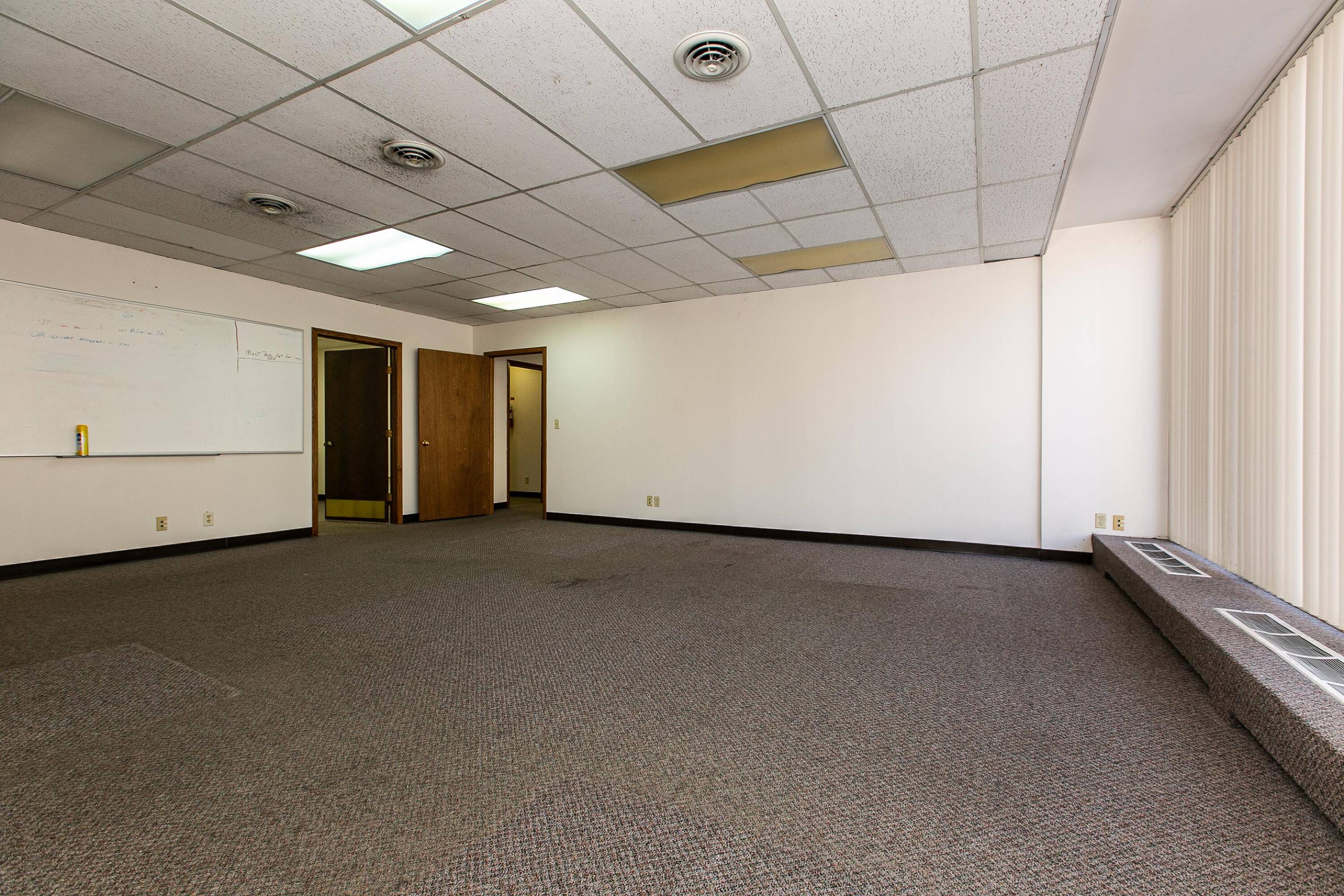 880 Locust St, Dubuque, IA 52001 | Crexi.com