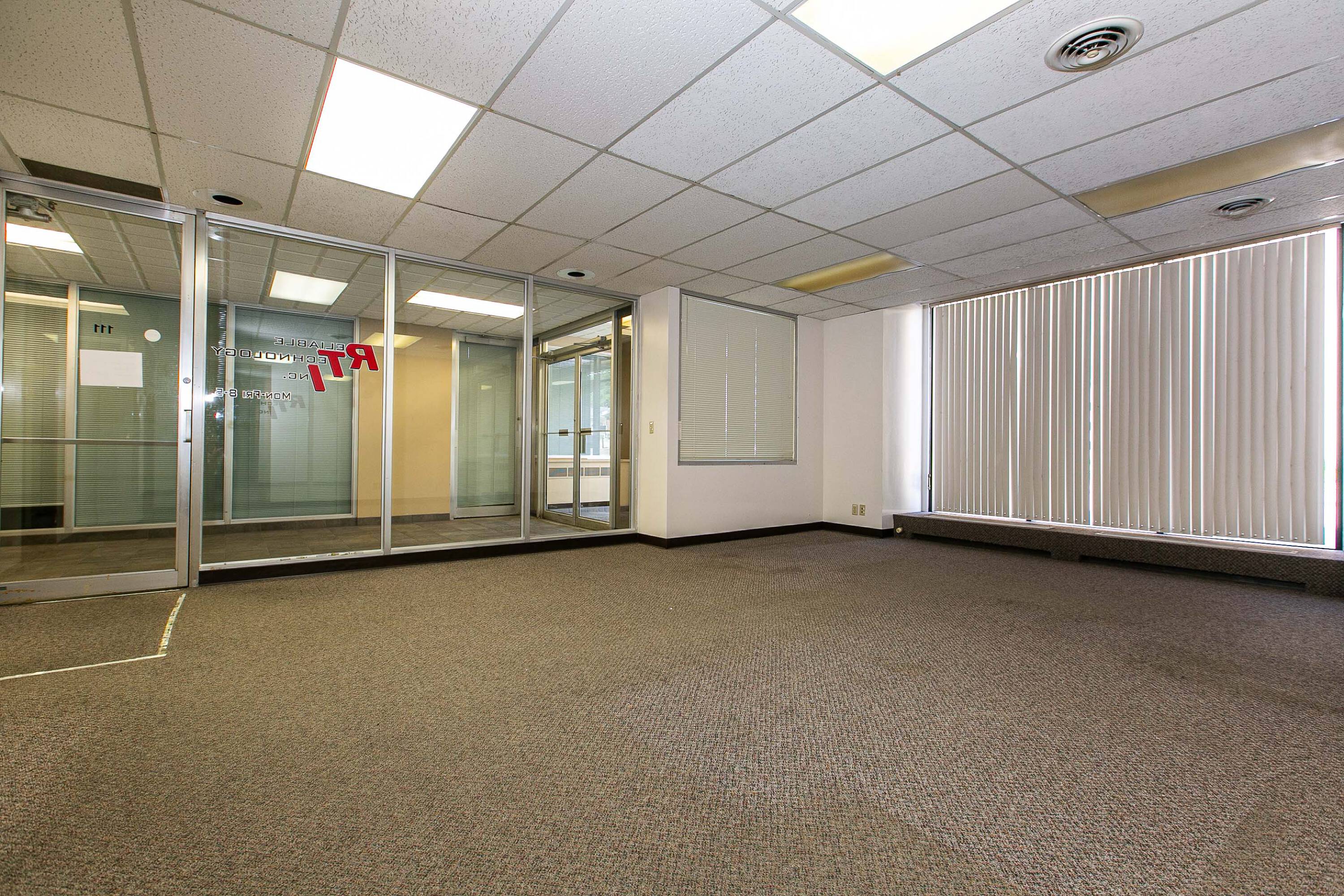 880 Locust St, Dubuque, IA 52001 | Crexi.com