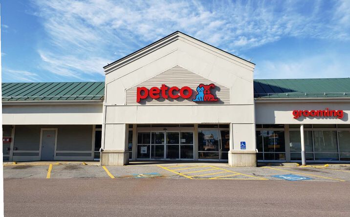 Pictures of Retail property located at 861 Williston Rd, South Burlington, VT 05403 for lease - image #1