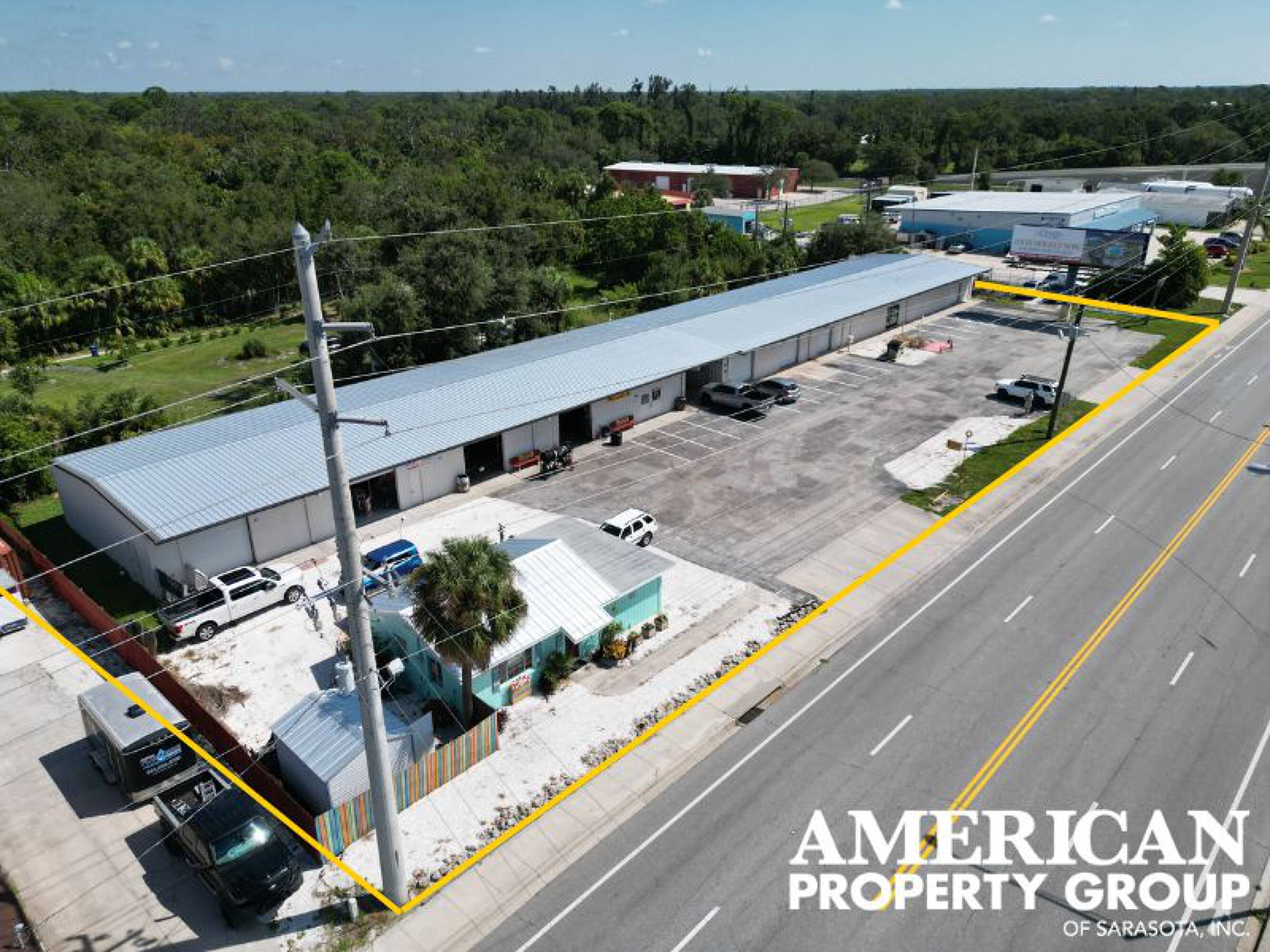 401 Laurel Rd E, Nokomis, FL 34275