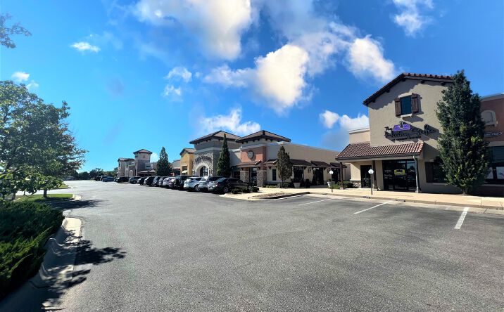 Pictures of Retail property located at 7718 E 37th St N, Wichita, KS 67226 for lease - image #1