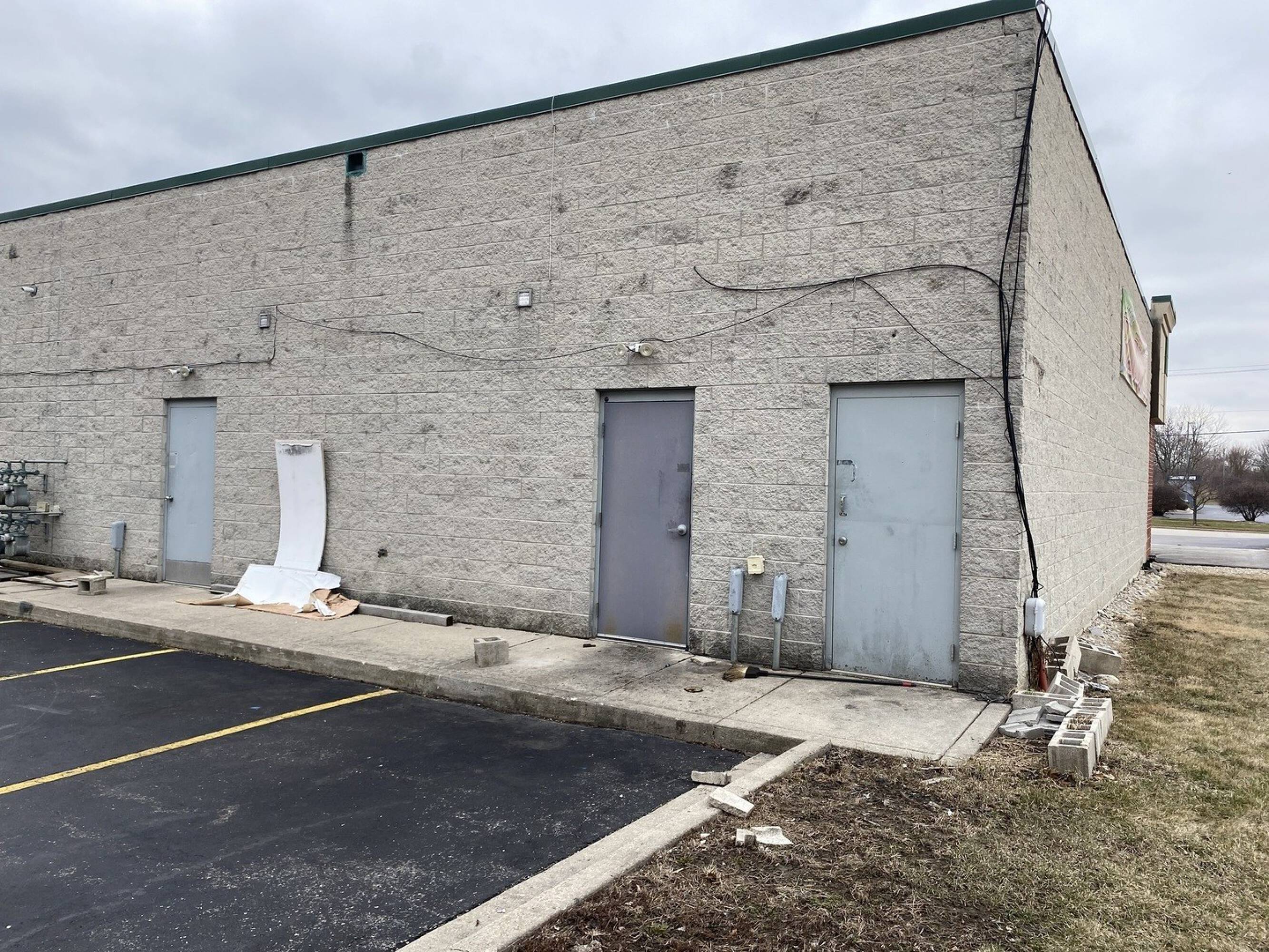 3109 Theodore St, Joliet, IL 60435