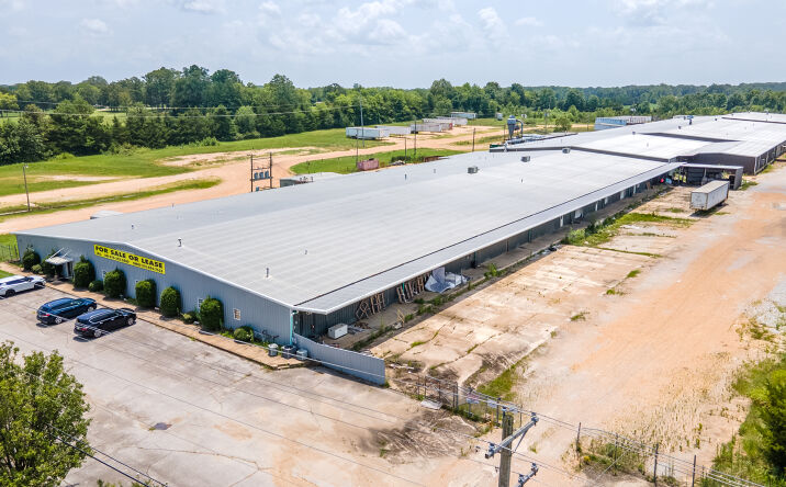Pictures of Industrial property located at 431 E Monroe Ave, Okolona, MS 38860 for lease - image #1