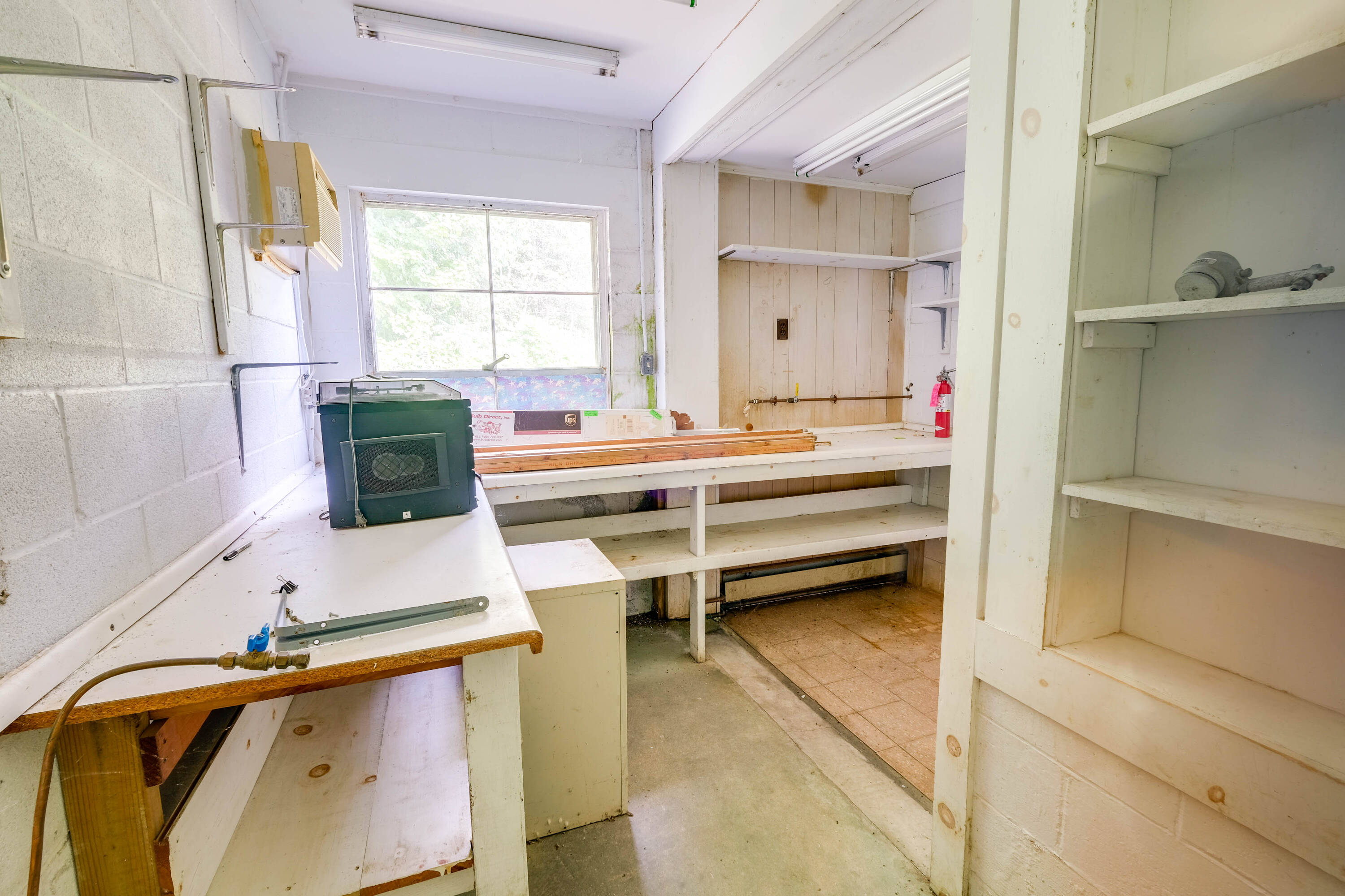 86 Valley Rd, Southampton, MA 01073