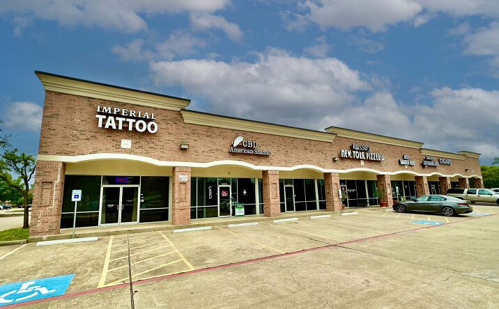 Pictures of Retail property located at 403 Hwy 6, Sugar Land, TX 77478 for lease - image #1