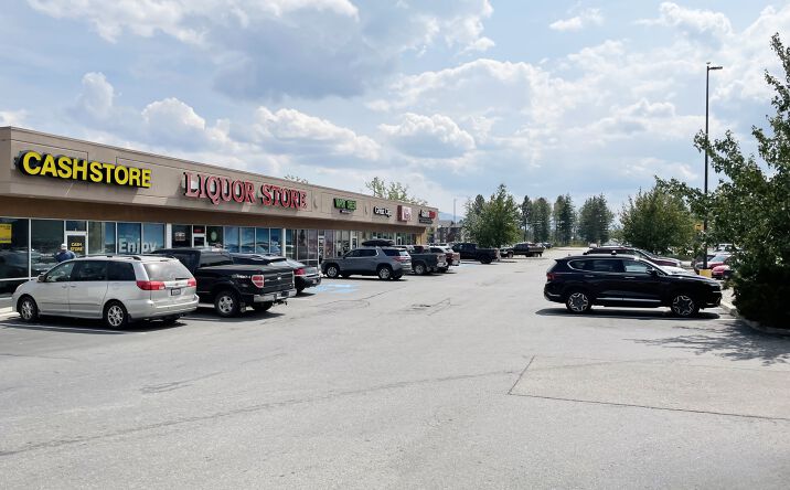 Pictures of Retail, Office property located at 675 Kootenai Cutoff Rd, Ponderay, ID 83852 for lease - image #1