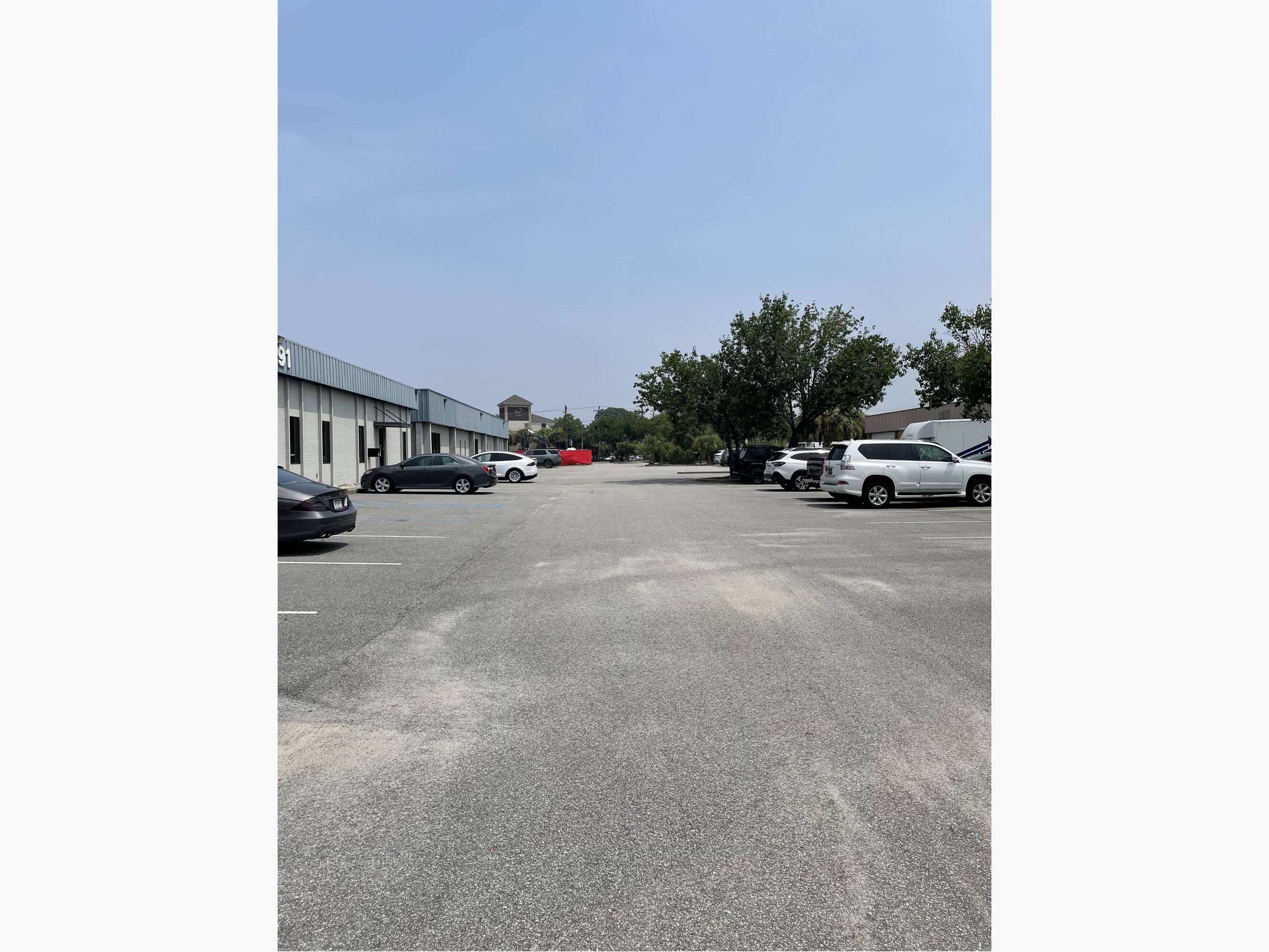 1587 Savannah Hwy, Charleston, SC 29407