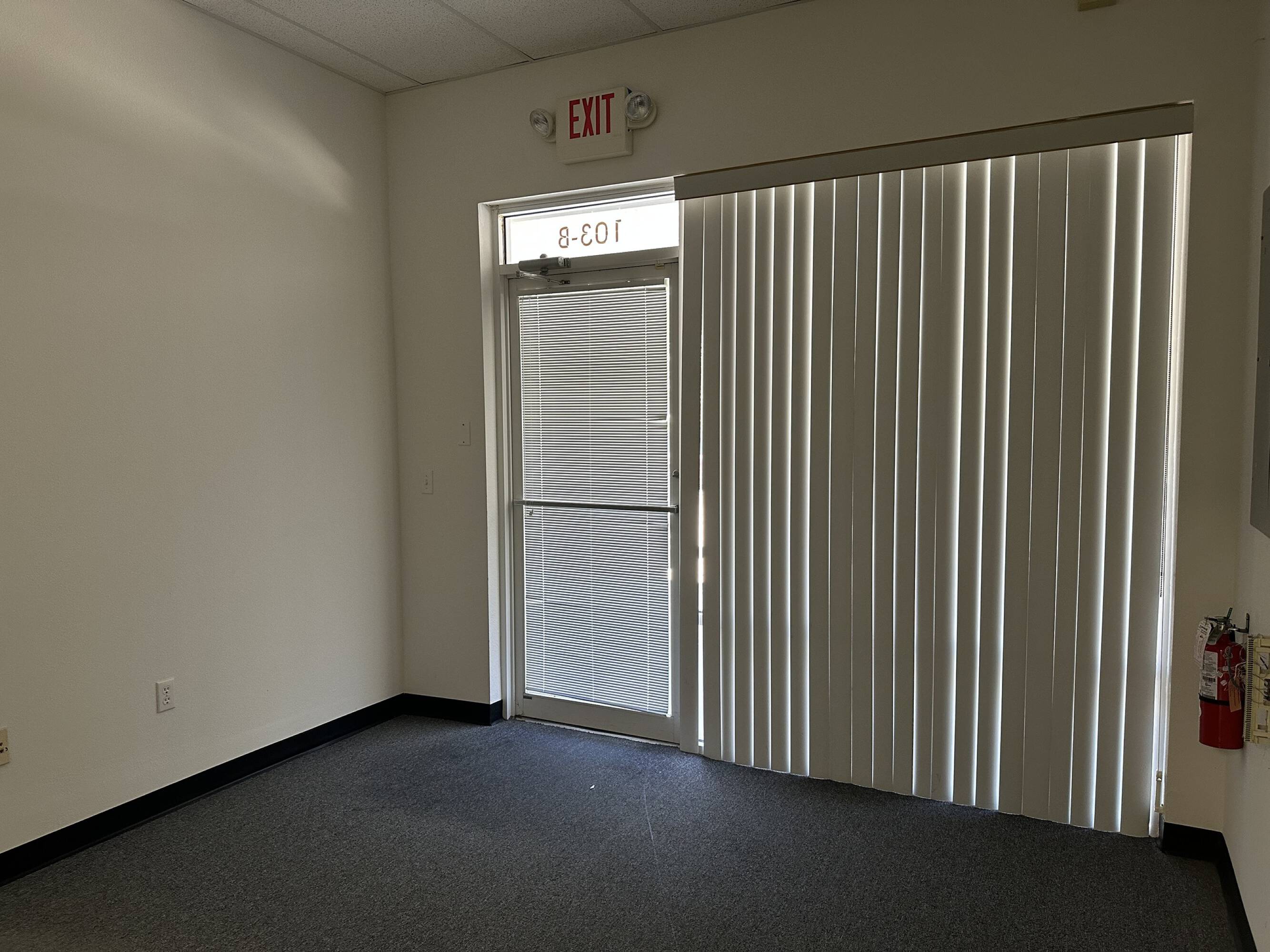 933 Beville Rd, South Daytona, FL 32119