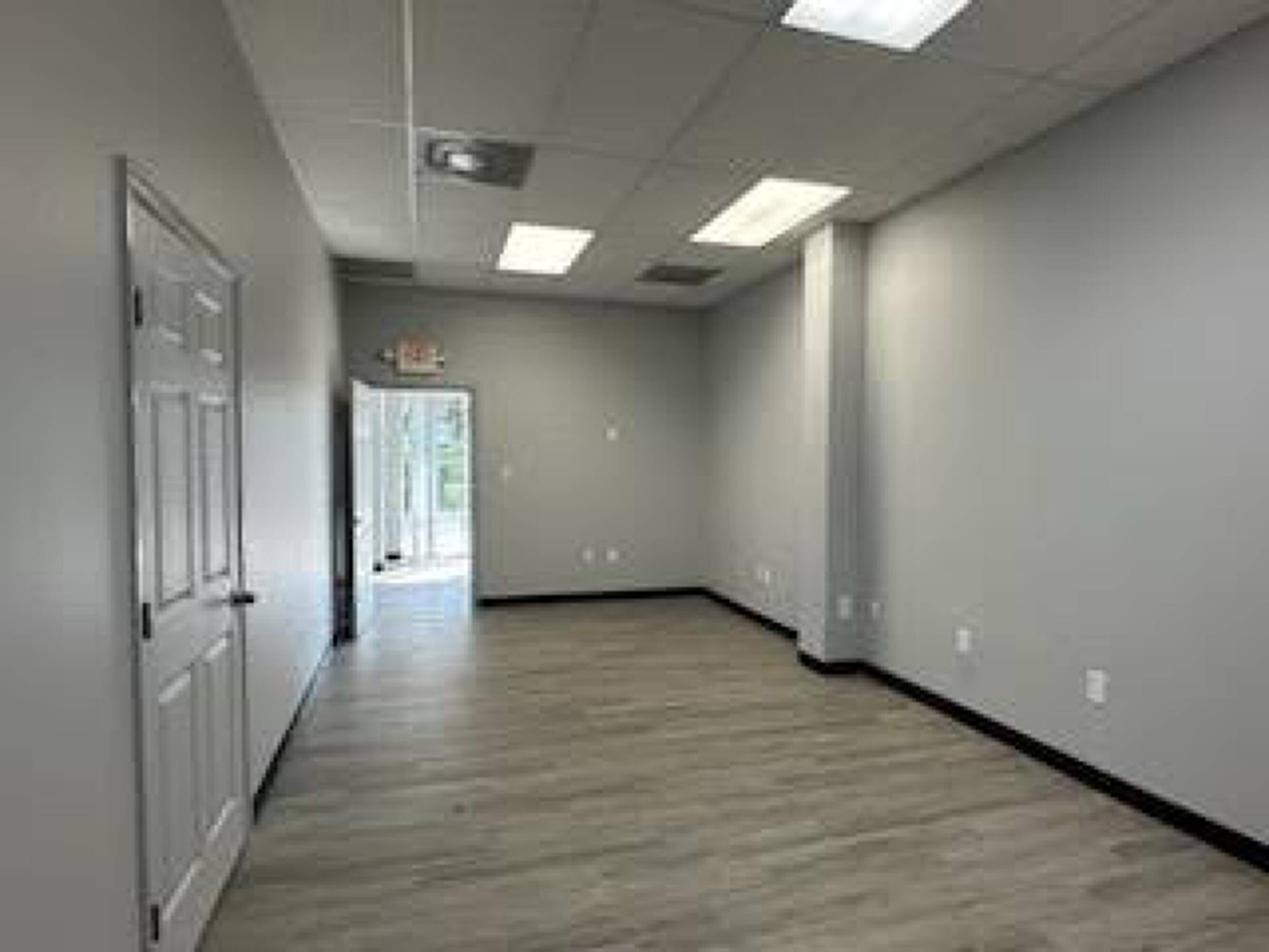 933 Beville Rd, South Daytona, FL 32119