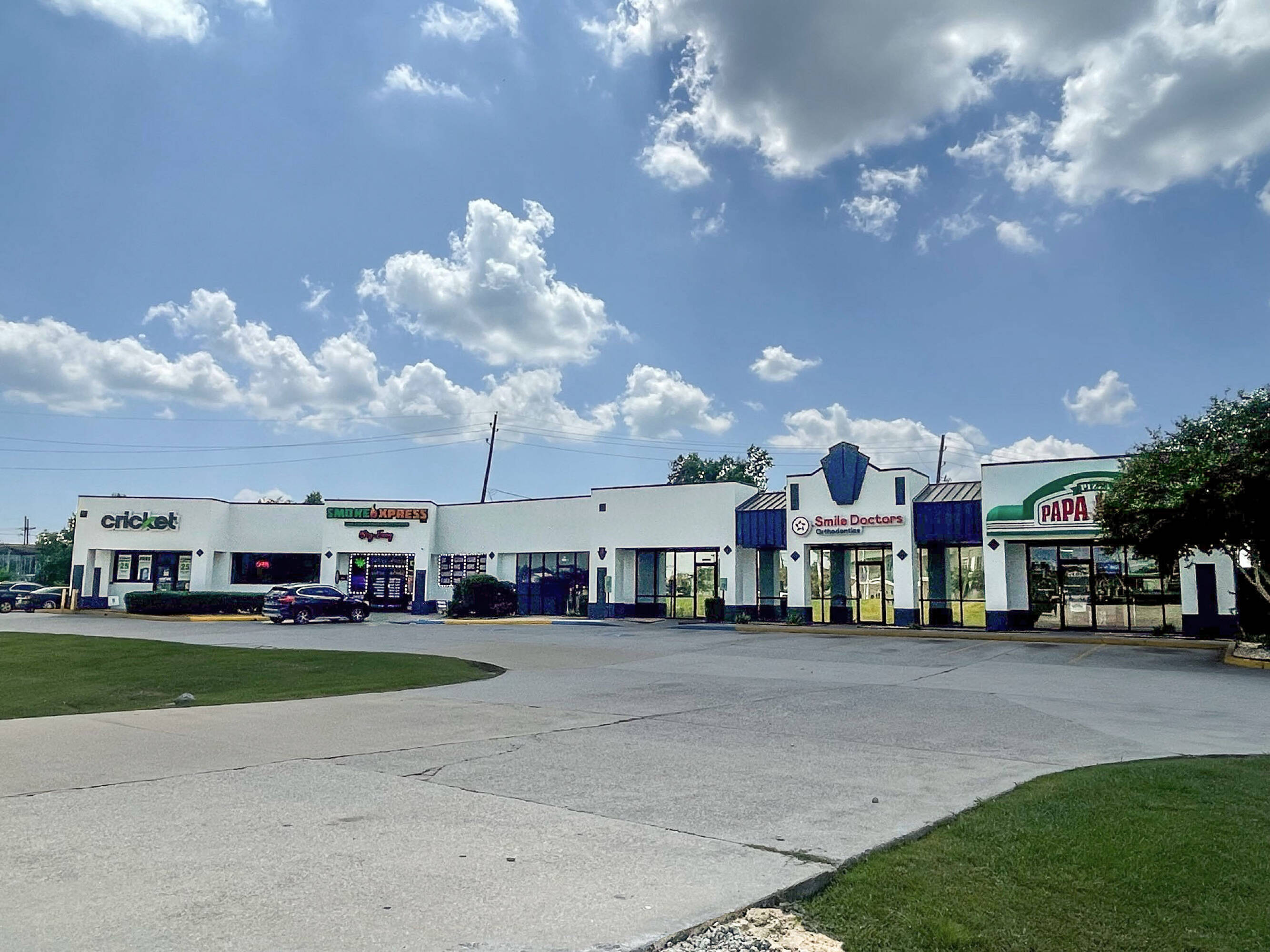 1299 W Tunnel Blvd, Houma, LA 70360