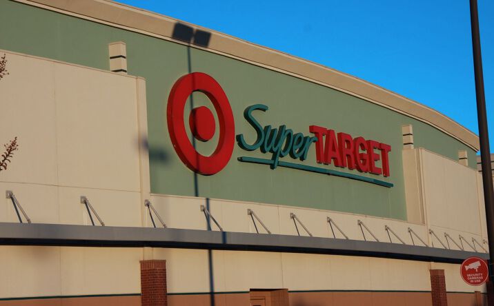 Pictures of Retail property located at 7004 Youree Dr, Shreveport, LA 71105 for lease - image #1