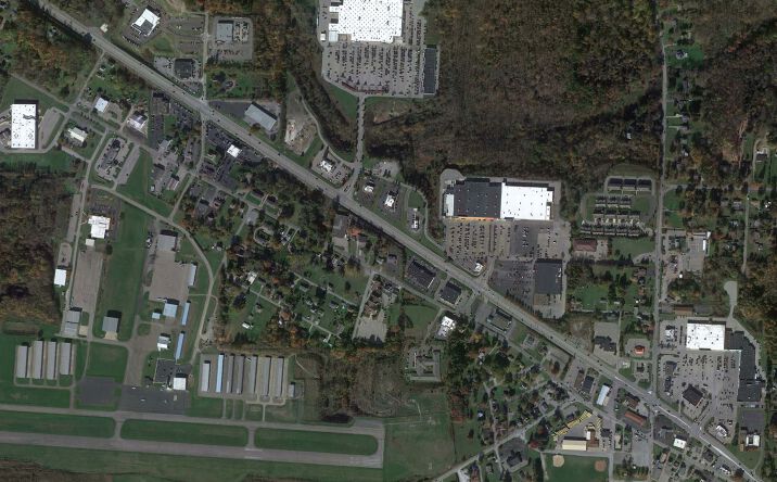 Pictures of Retail property located at 704 Shenango Rd, Beaver Falls, PA 15010 for lease - image #1