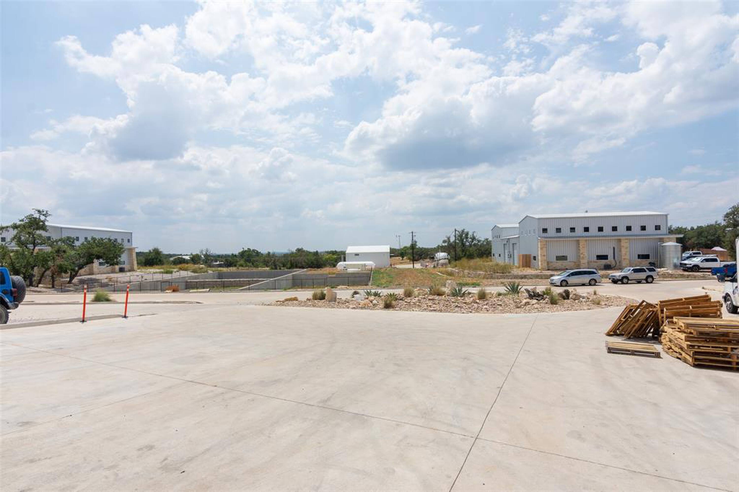 4955 Bell Springs Rd #6, Dripping Springs, TX 78620 | Crexi.com