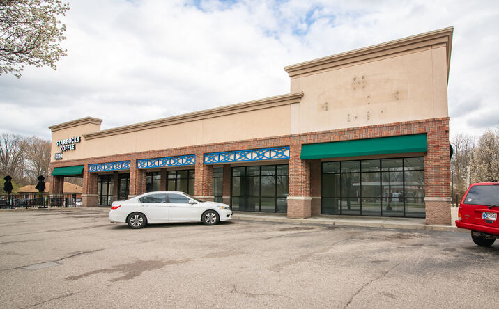 Pictures of Retail property located at 5943 S East St, Indianapolis, IN 46227 for lease - image #1