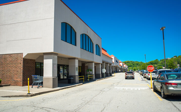 Pictures of Retail property located at 4548 Broadway Boulevard, Monroeville, PA 15146 for lease - image #1