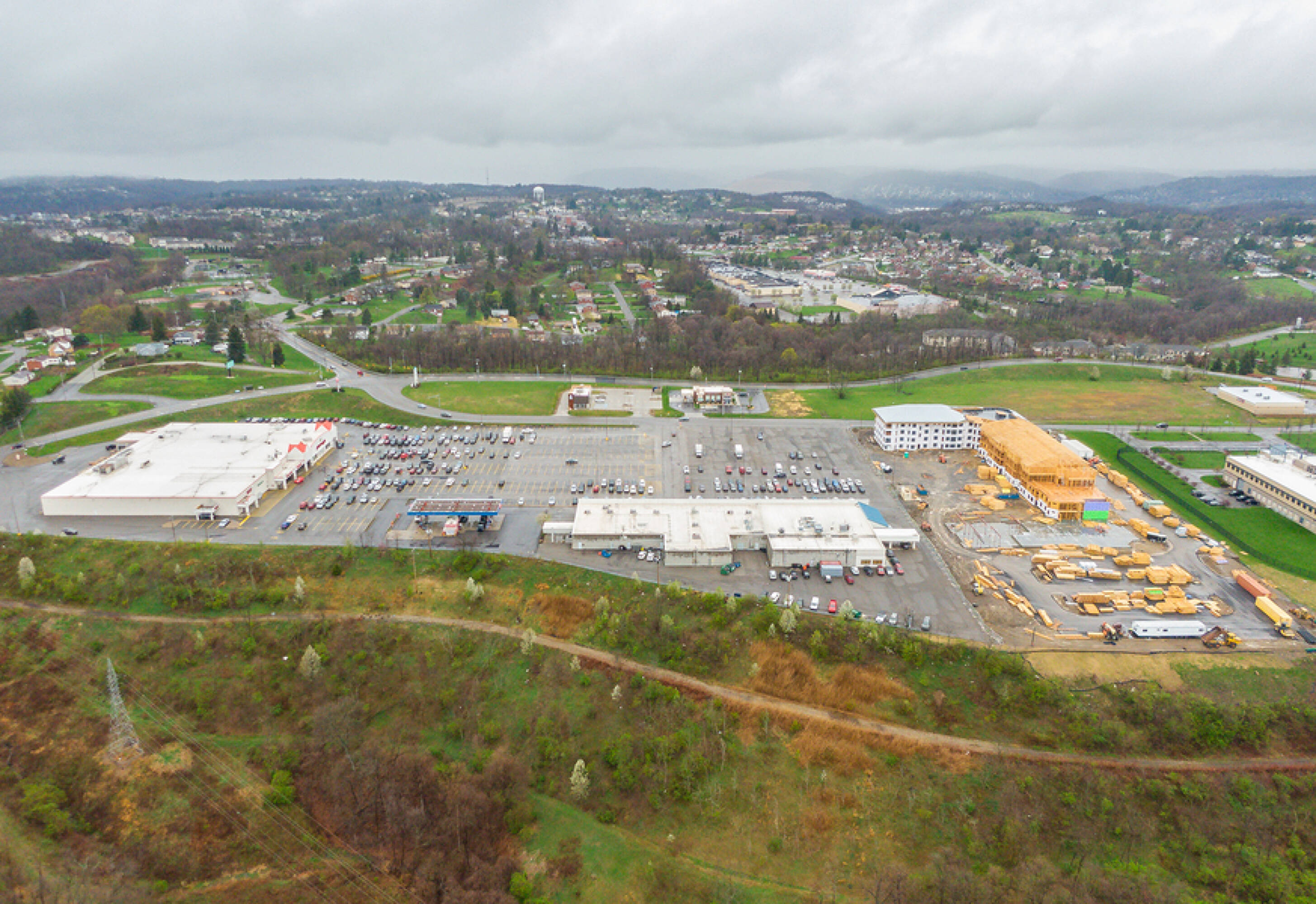 1801 McKees Rocks Rd, McKees Rocks, PA 15136