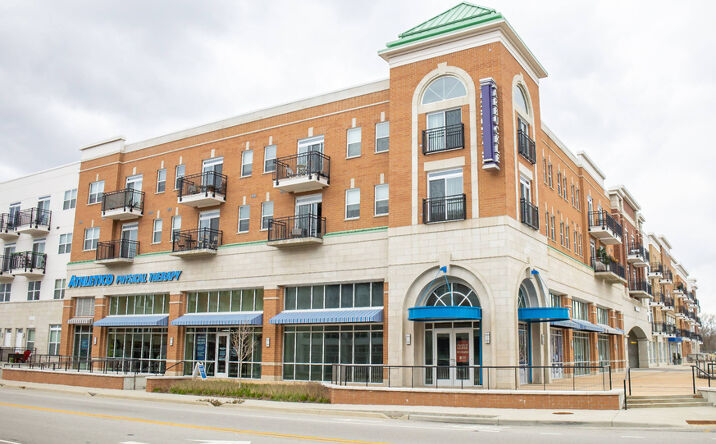 Pictures of Retail, Restaurant property located at 7249 Arbuckle Commons, Brownsburg, IN 46112 for lease - image #1